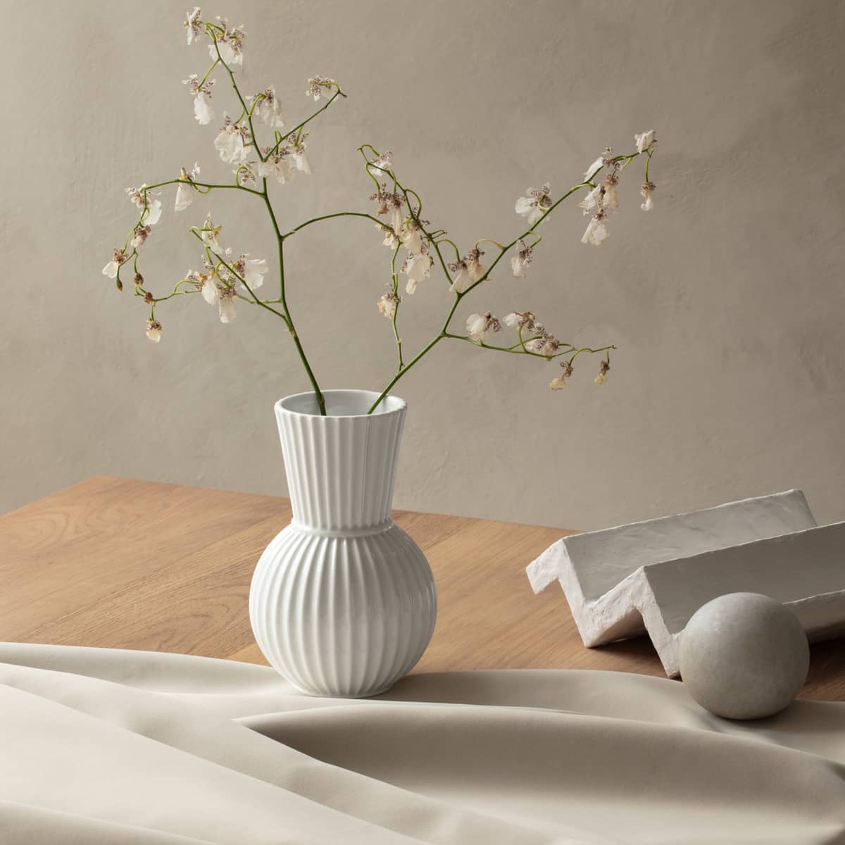 Tura vase, 18 cm, hvid