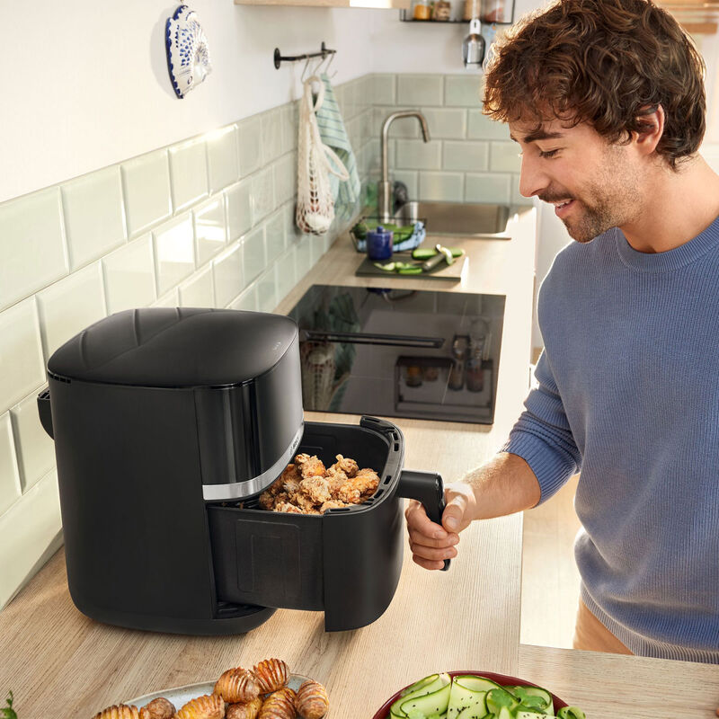 MAF462B0 Serie 4 airfryer 6,1 litraa, musta