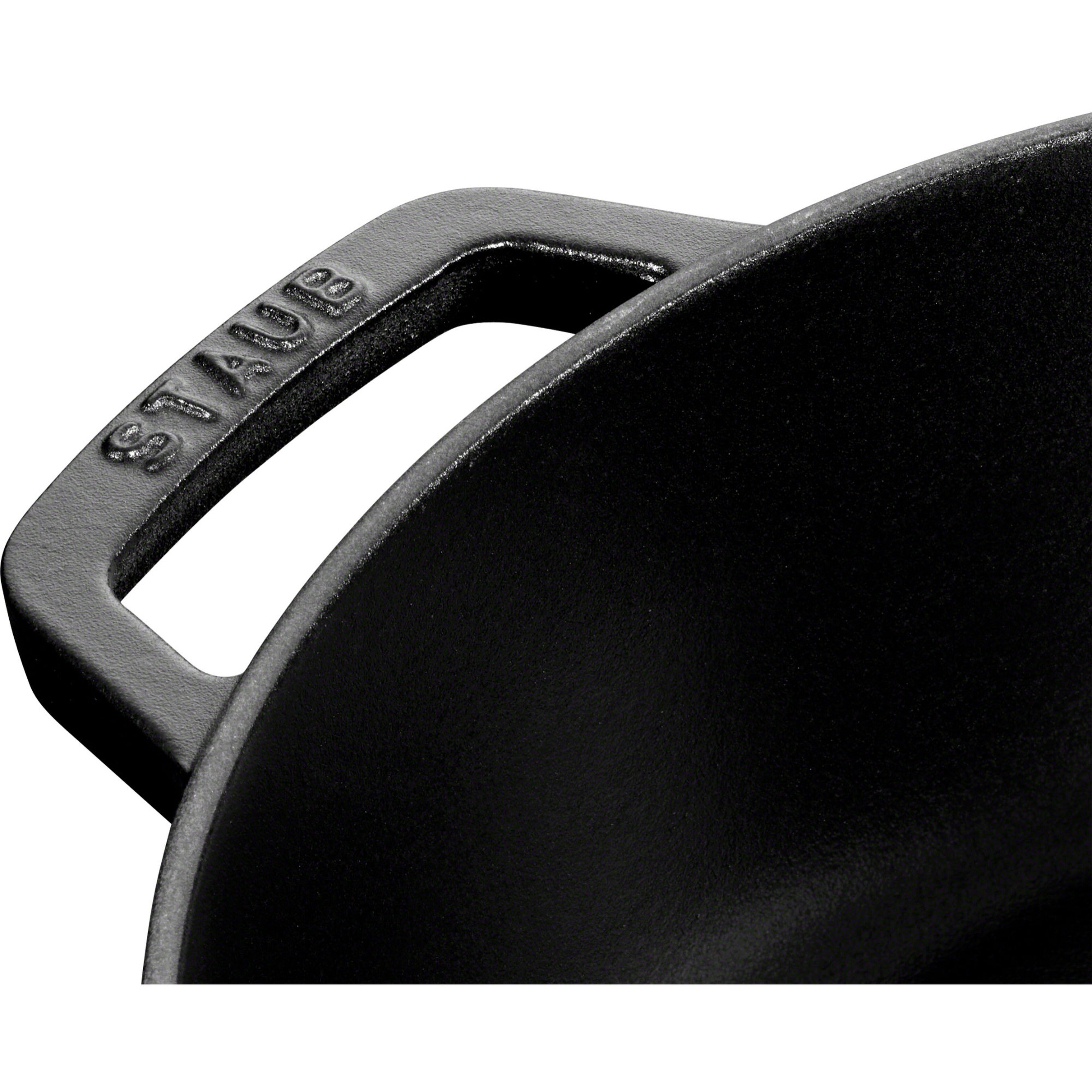 staub-cocotte-chistera-sautepanna-24-cm-2-4-liter-40511-473-0-33676-3