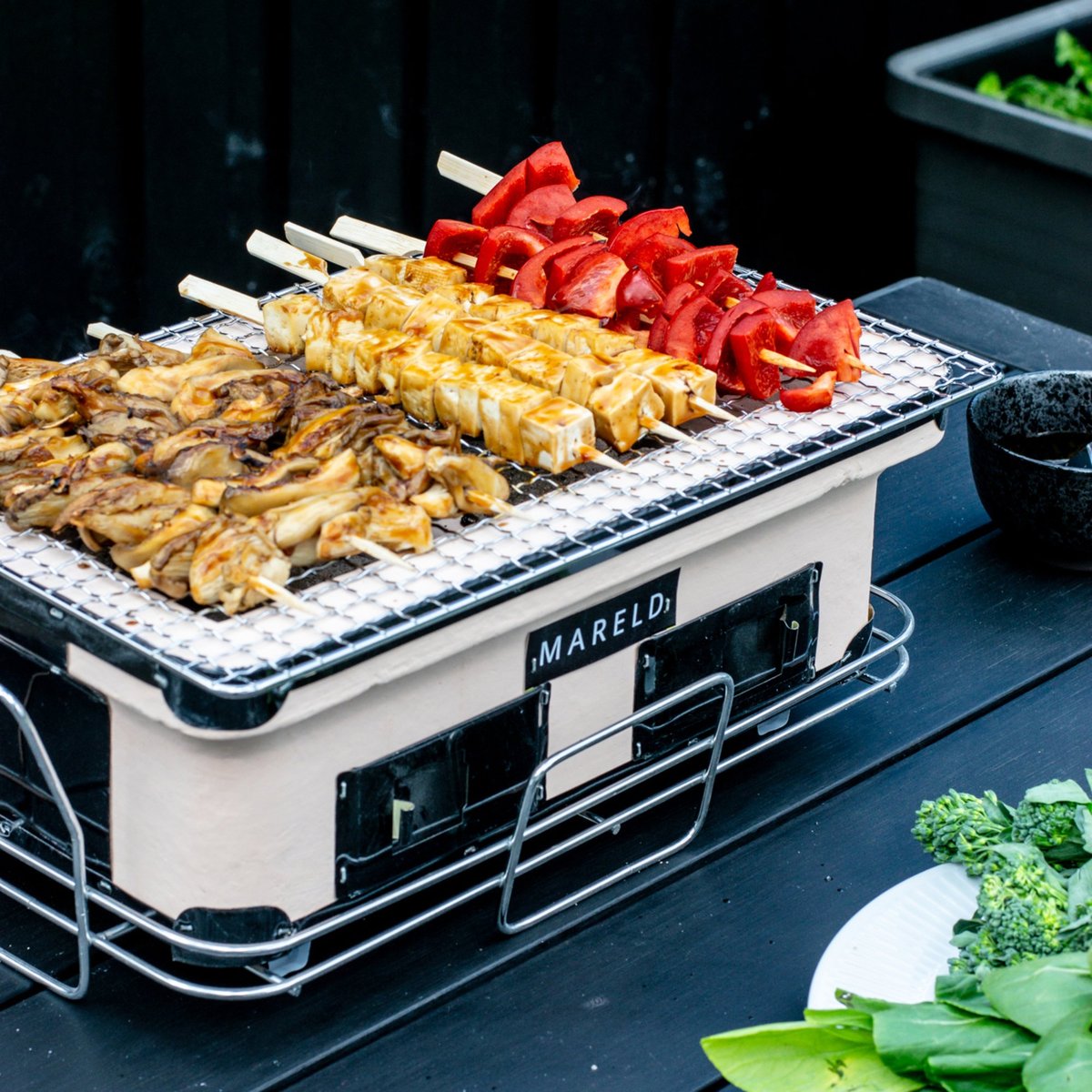 Hibachi grill