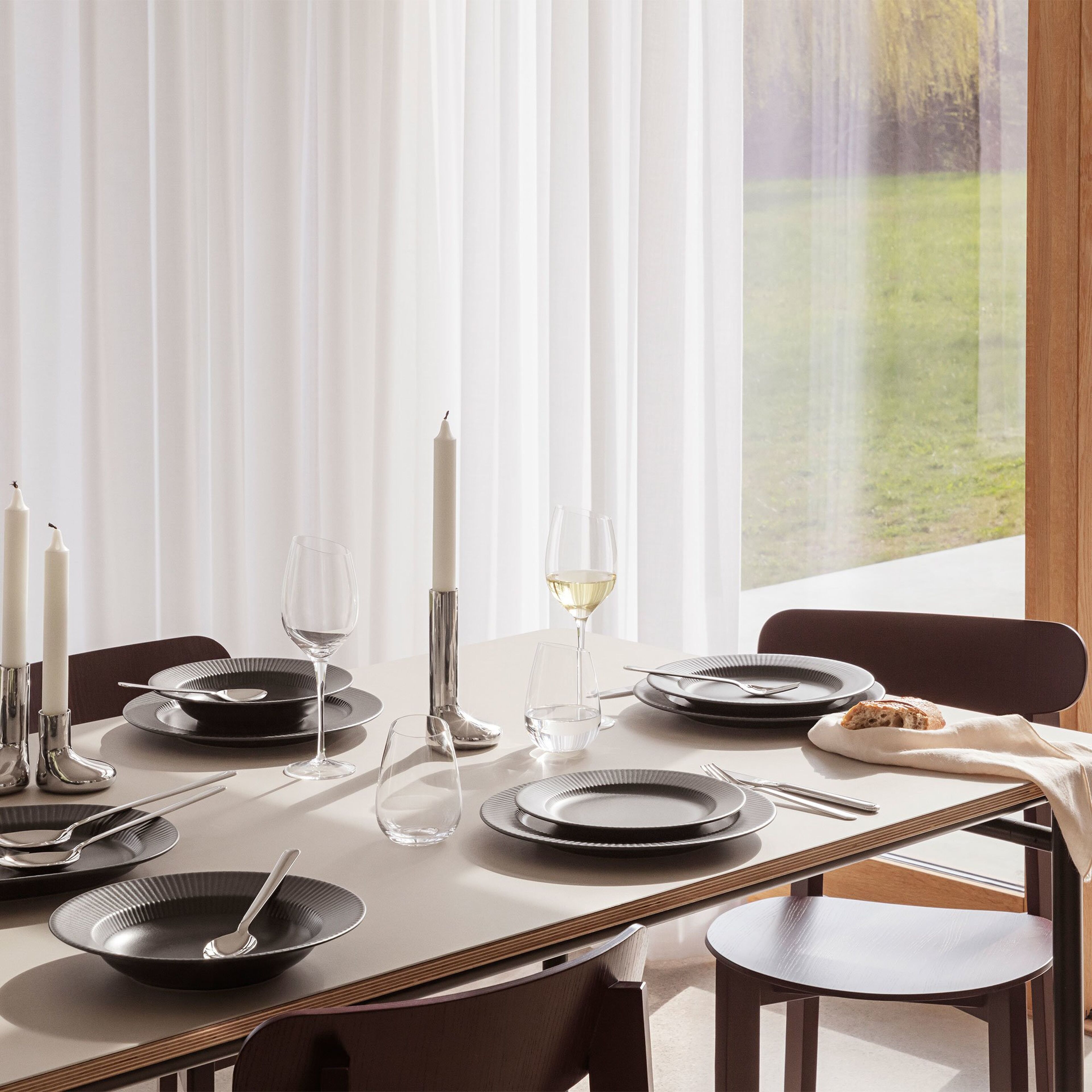 eva-trio-legio-nova-black-dyb-tallerken-25-cm-787224-64671-8