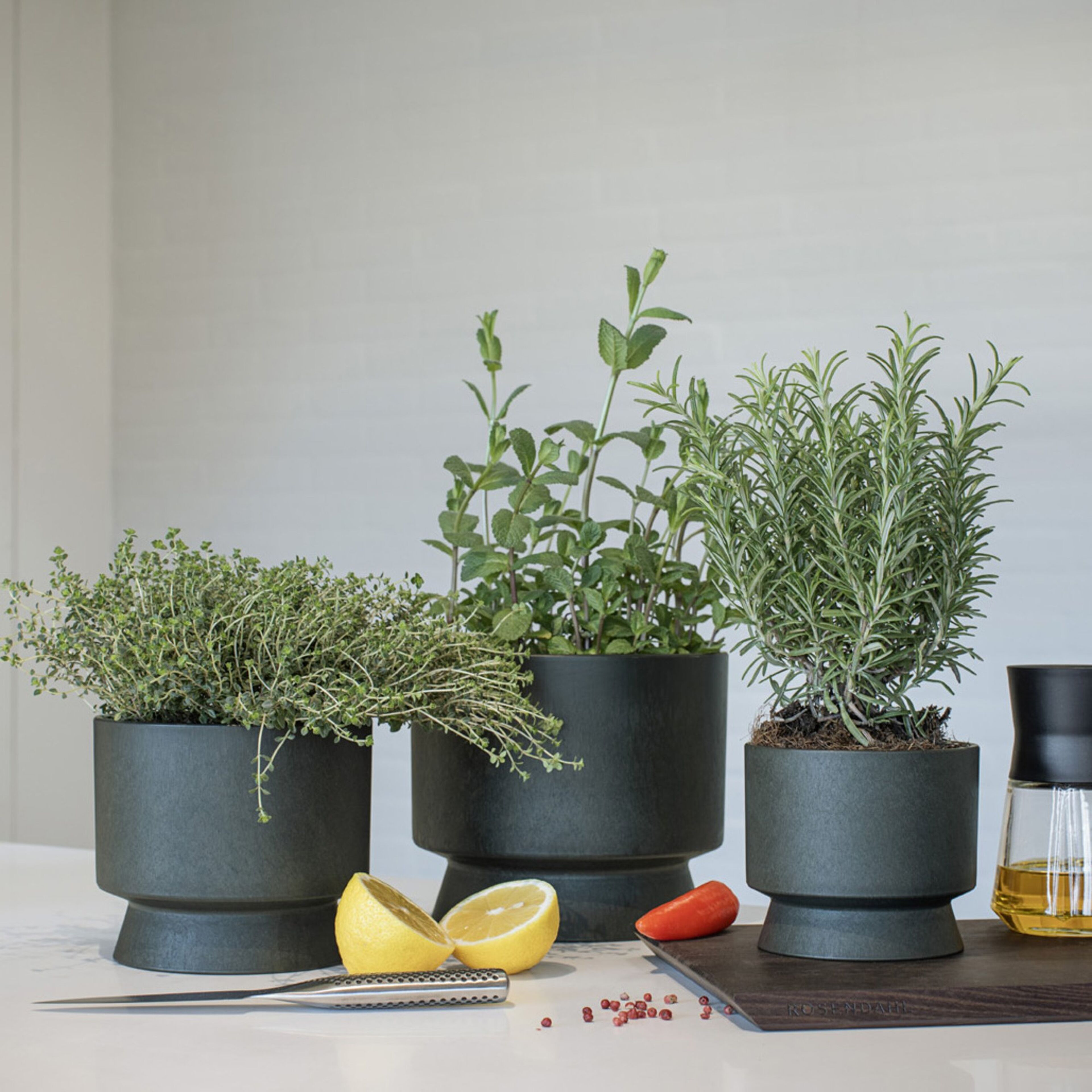 rosendahl-urtepotteskjuler-15-cm-moerkegroen-20621-48117-4