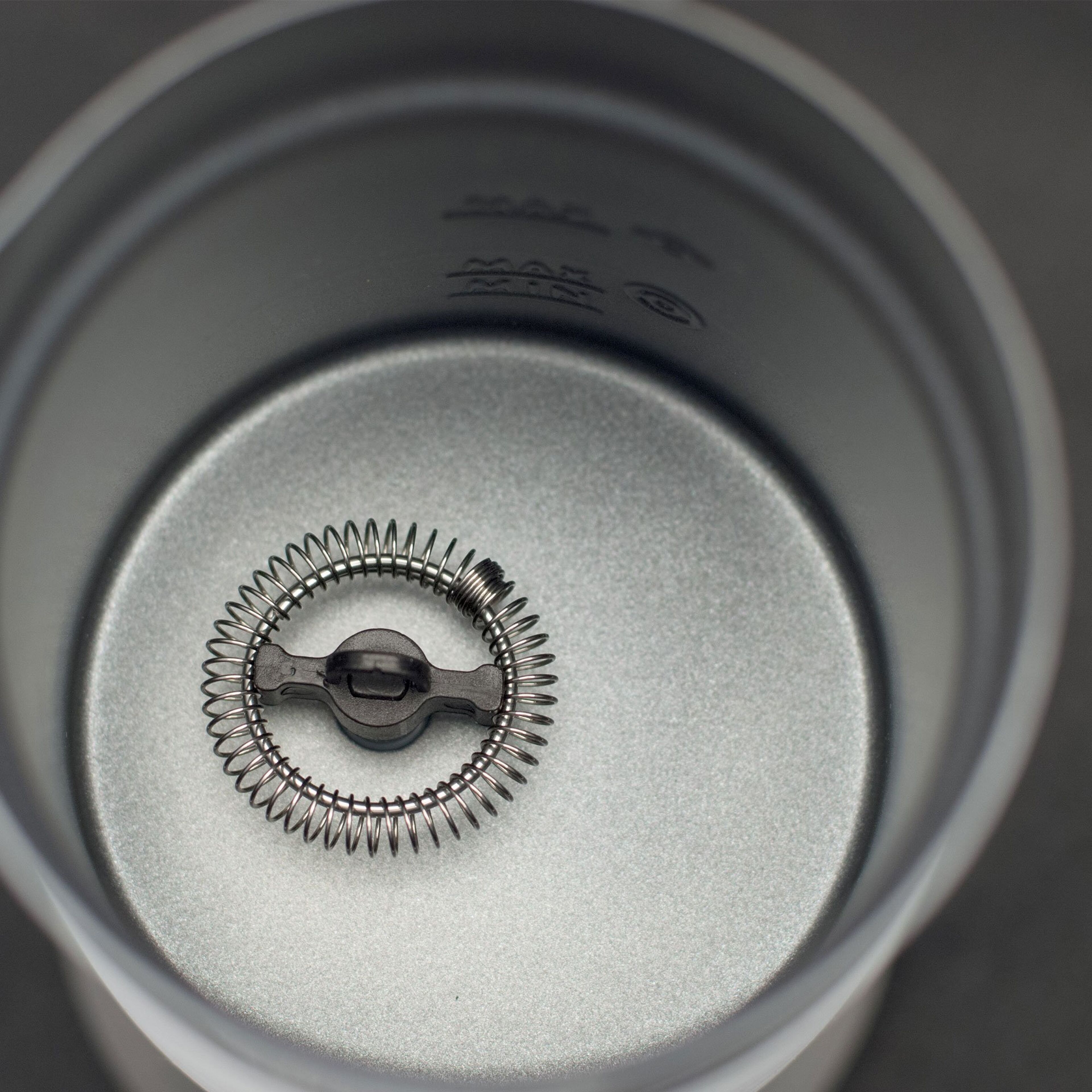 caso-fomini-crema-maelkeskummer-sort-cs1656-50337-2