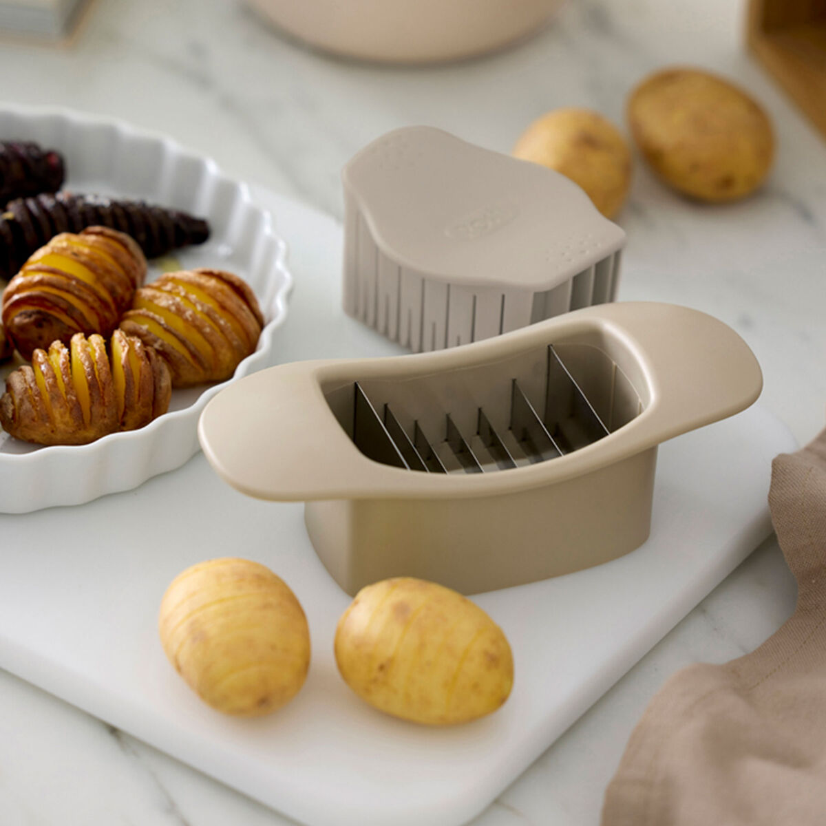 Classic Hasselback-skjærer, humus