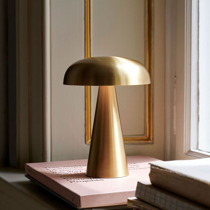 AndTradition Como SC53 kannettava pöytävalaisin, messinki