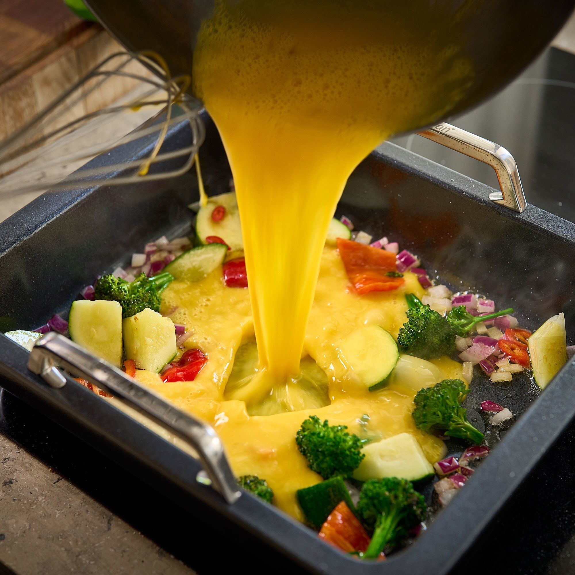 Alternativ bild 1 för OnePan OneServe ugnsform medium, 32,5 x 26,5 cm