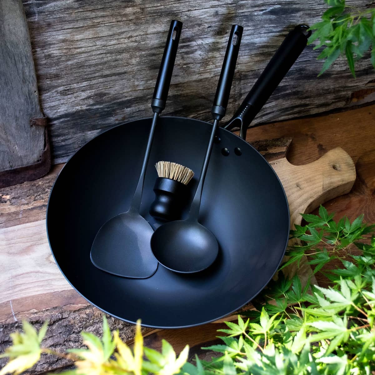 Wok-set i kolstål