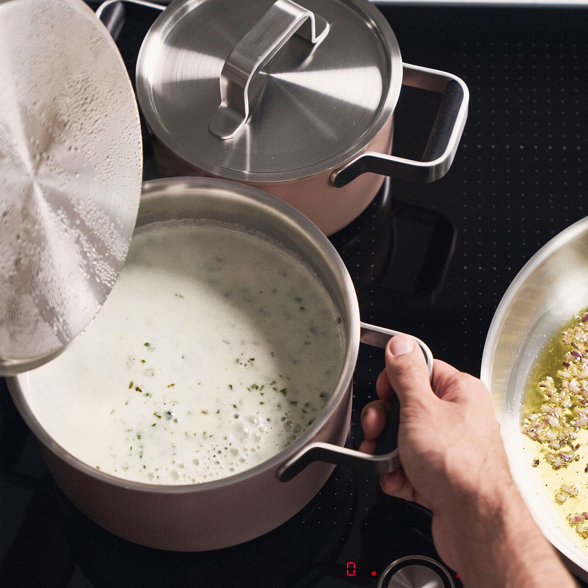 Pure kattilasarja 3 osaa + 2 kantta, ruostumatonta terästä, vaaleanpunainen