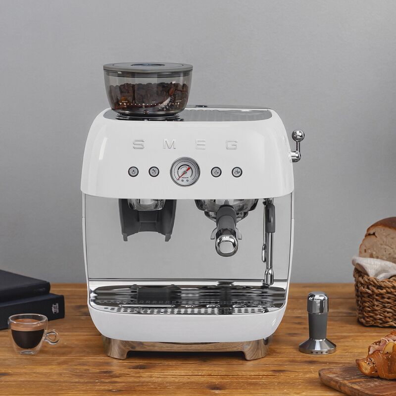 EGF03 Manuell espressomaskin, hvit