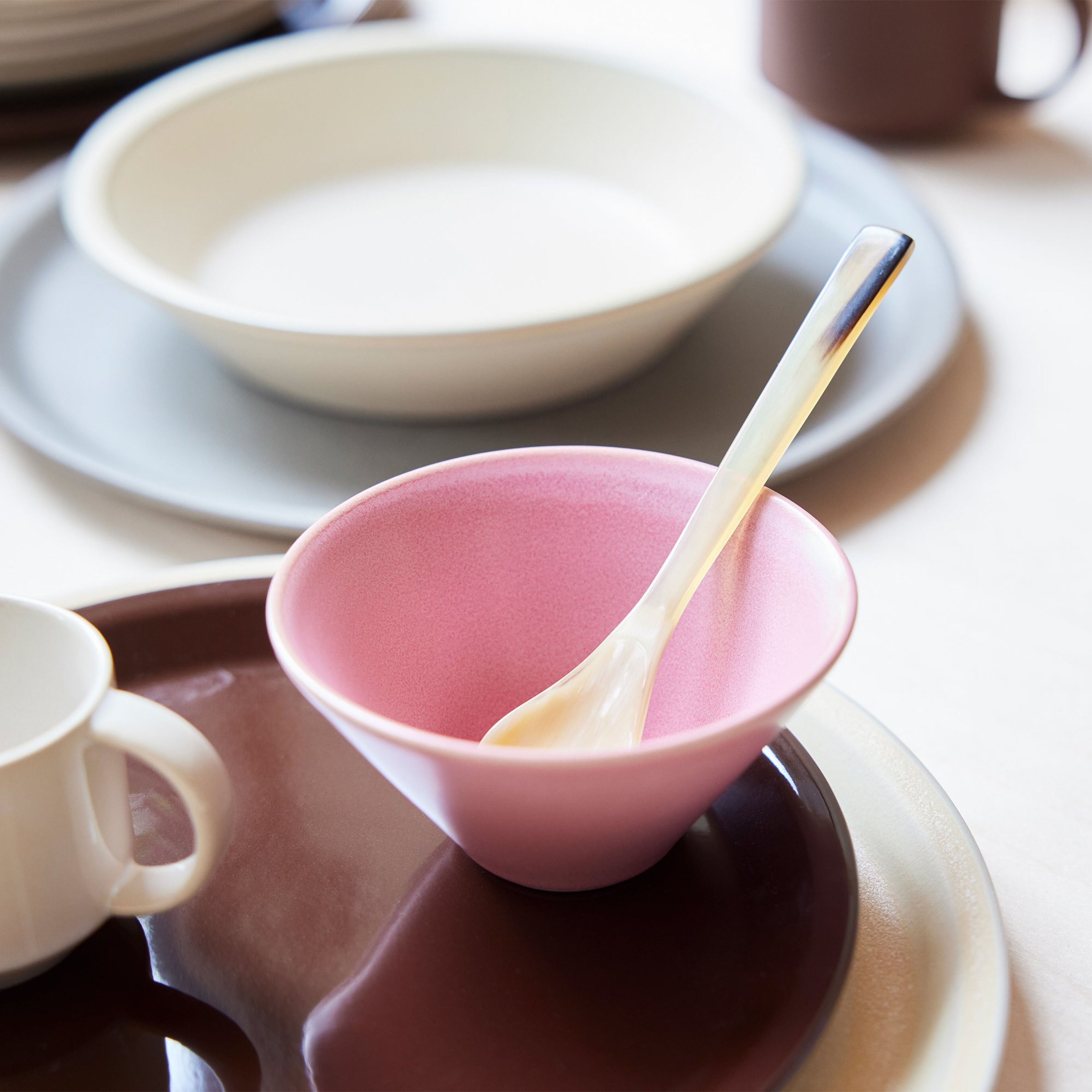 oyoy-yuka-dyb-tallerken-pakke-med-2-l300775-58354-2