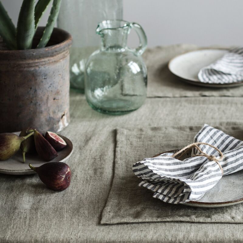 Marion kuvertbrikke, 50 x 37 cm, dune