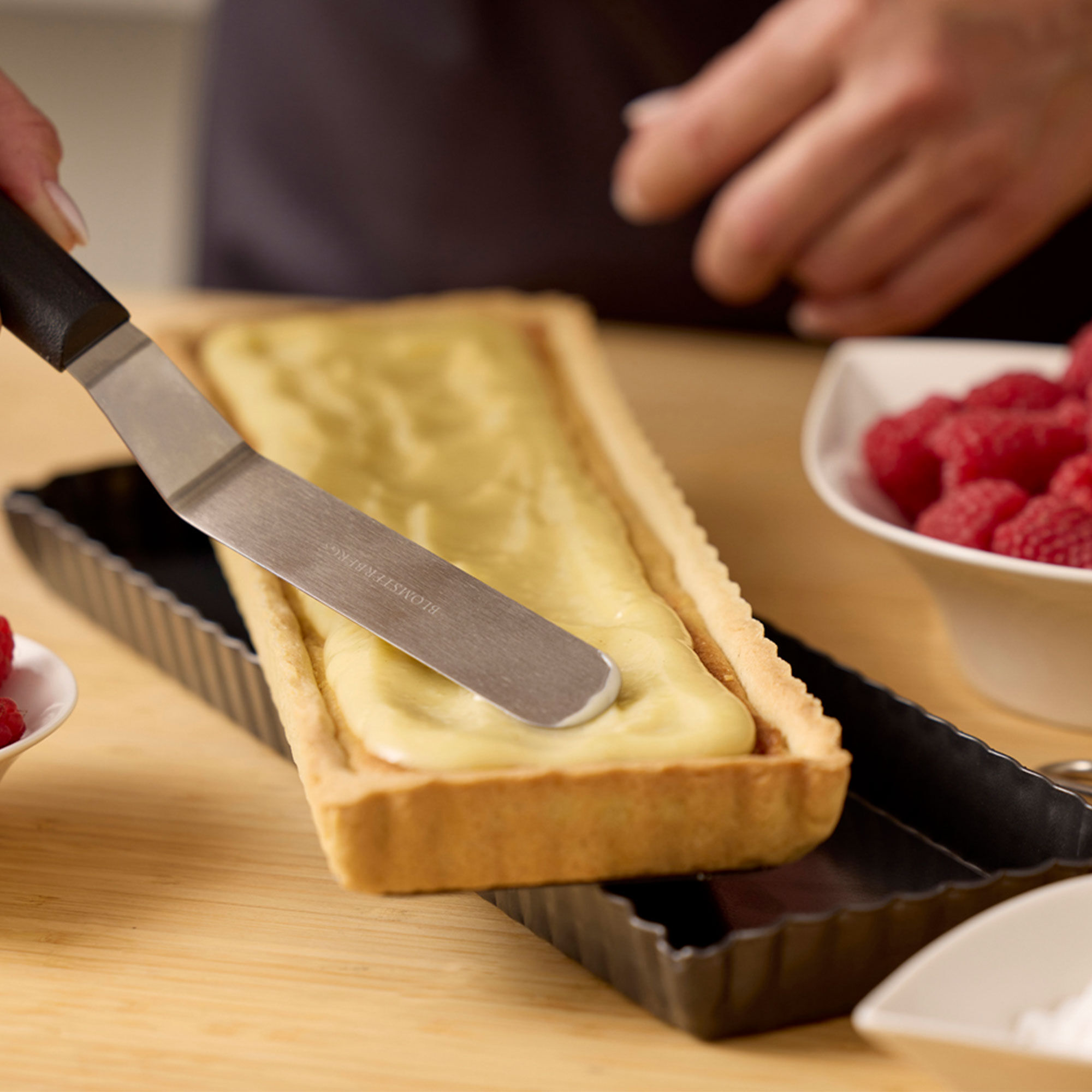 Paiform rektangulær 35×11 cm, mørkegrå