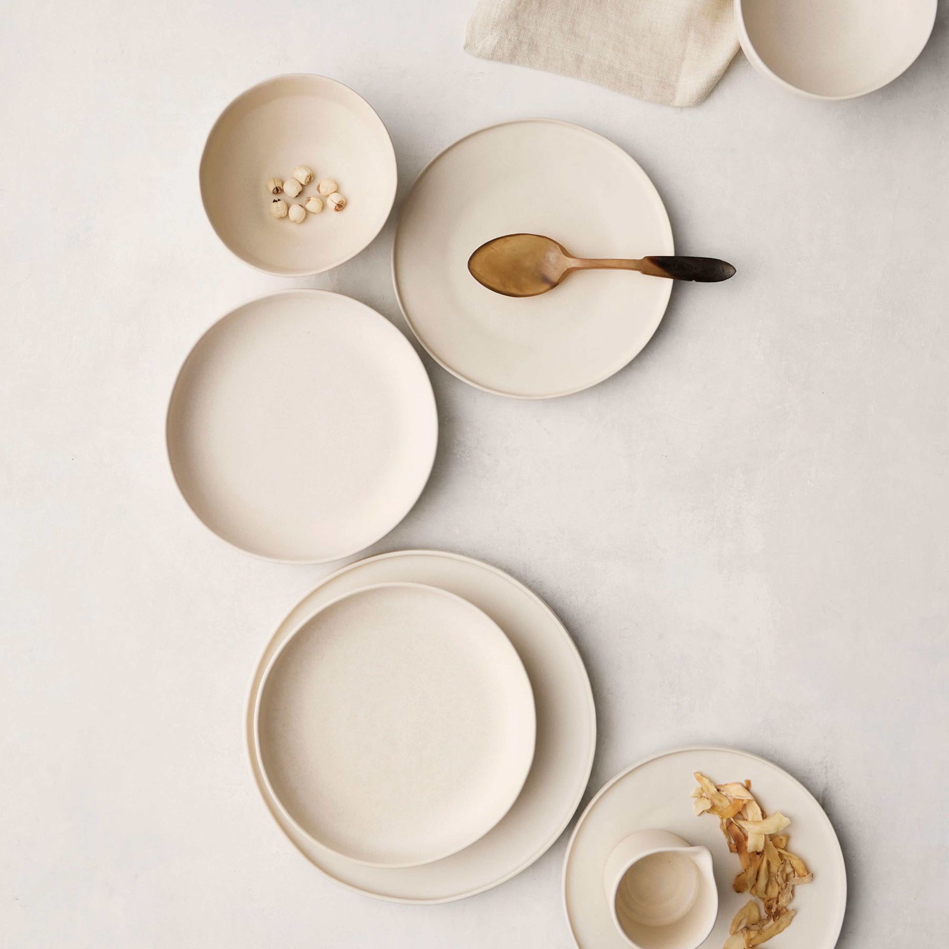 tell-me-more-centro-tallerken-22-5-cm-wheat-5261106-65060-3