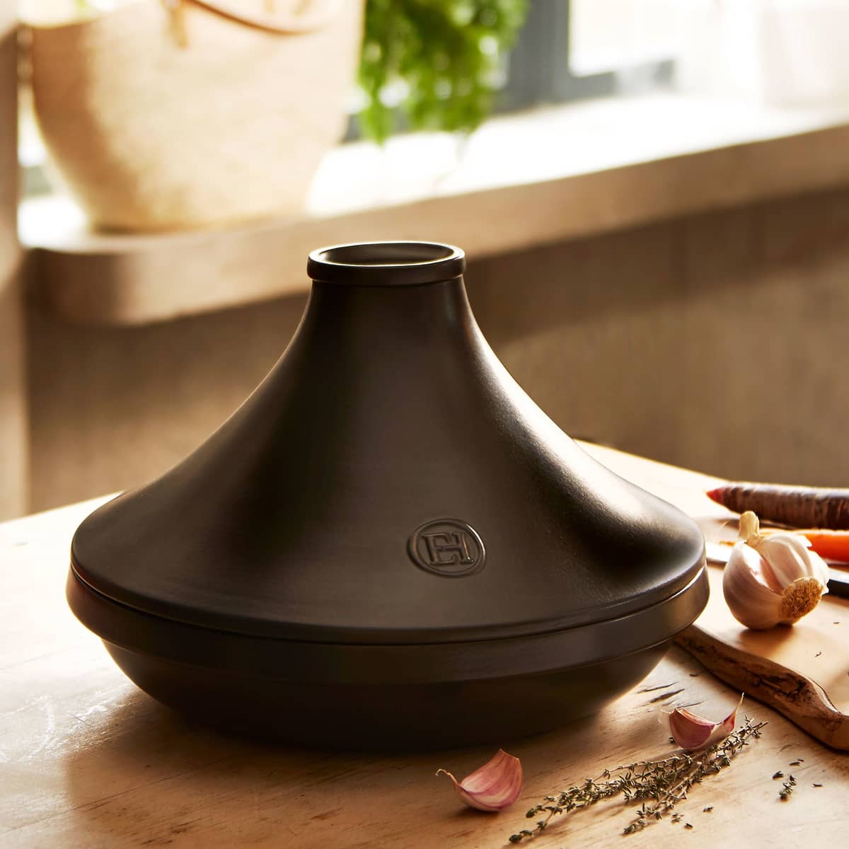 Tagine Tout 4 litraa, tummanharmaa