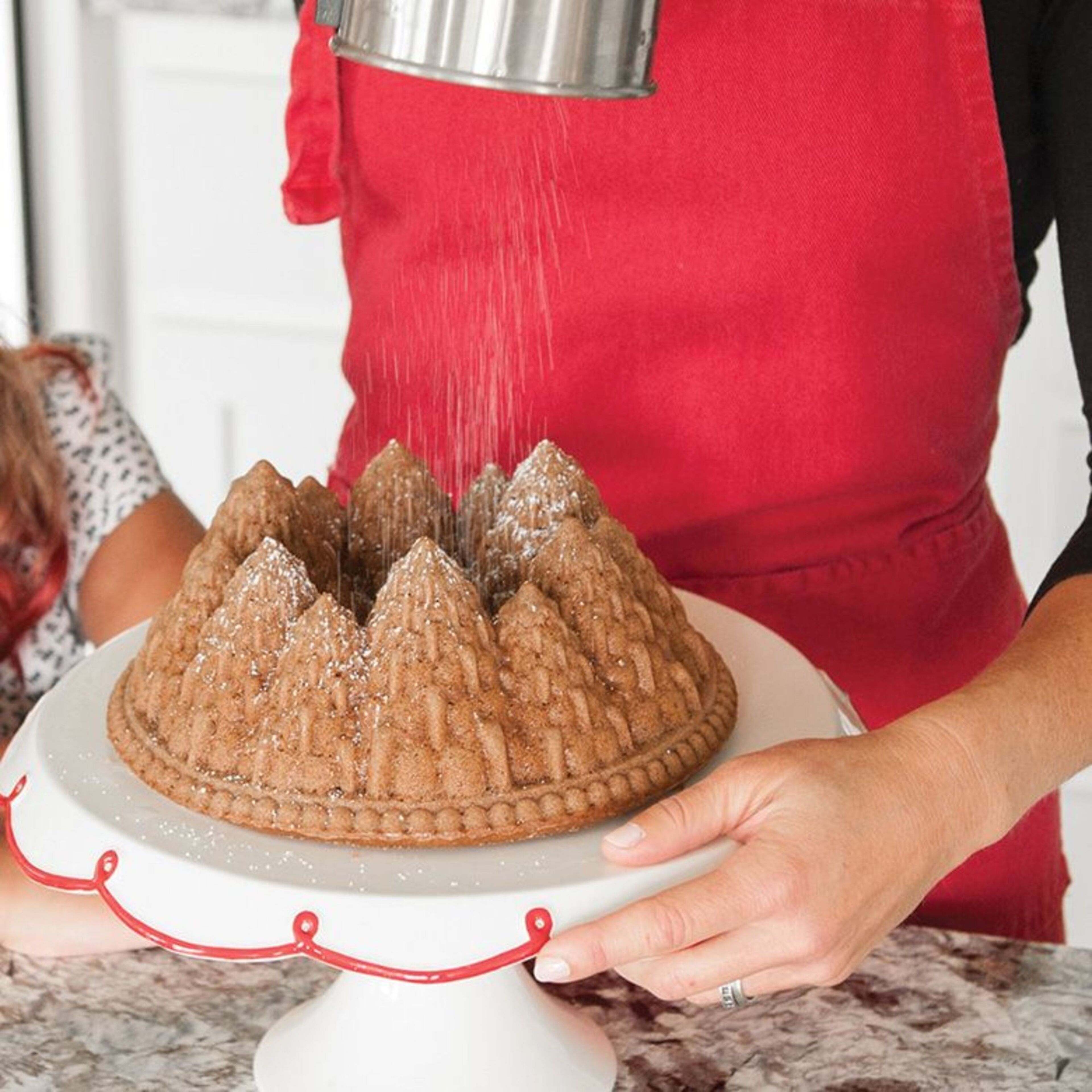 nordic-ware-bundt-bageform-pine-forest-nw-89737-19428-3