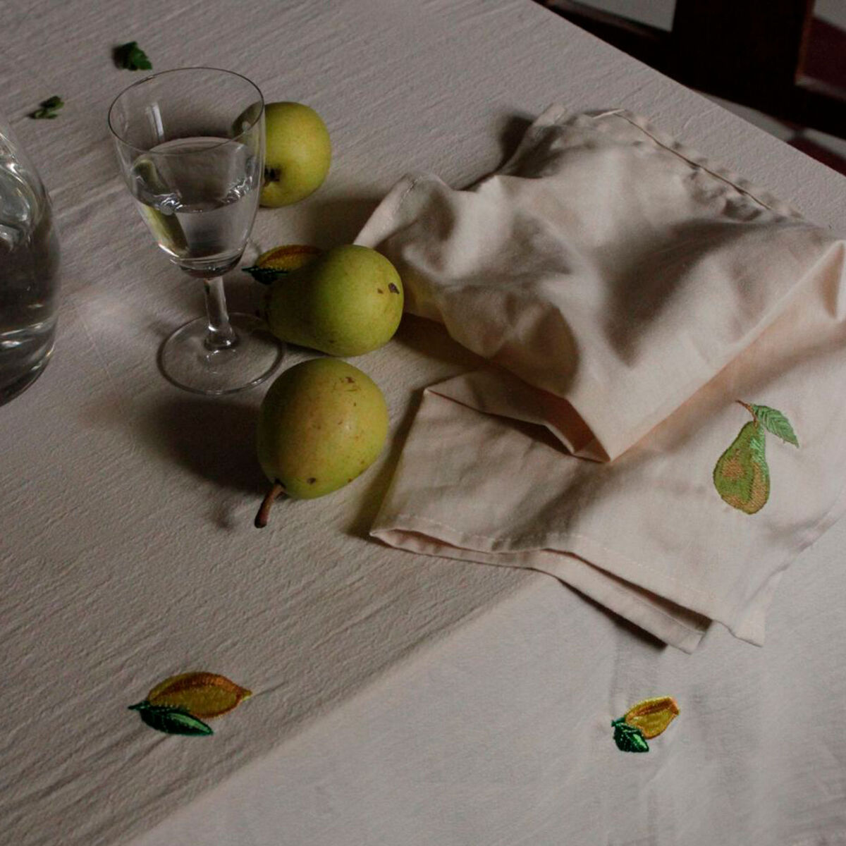 Midnatt Soda Lemon duk 250×145 cm, beige