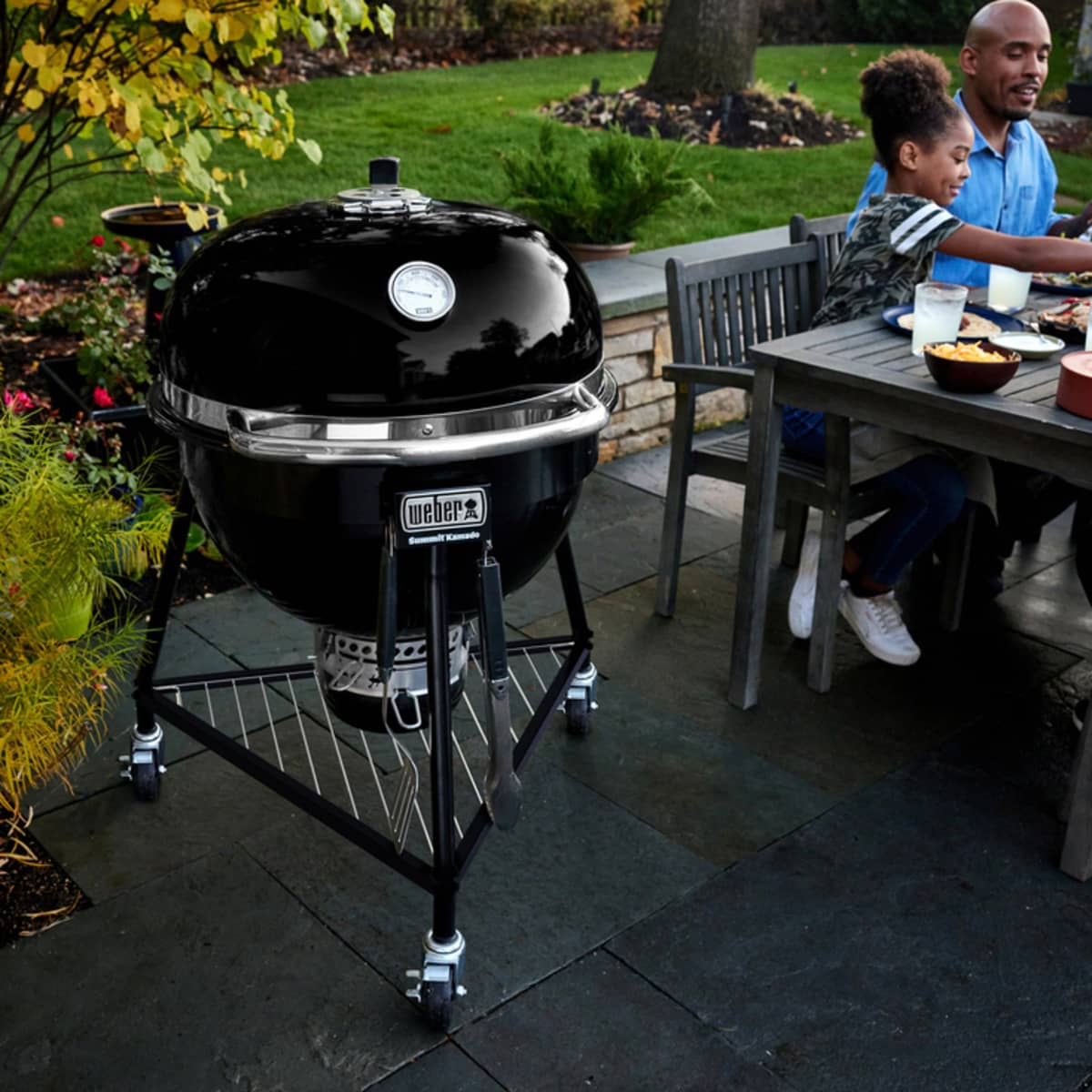 Summit Kamado E6 -hiiligrilli