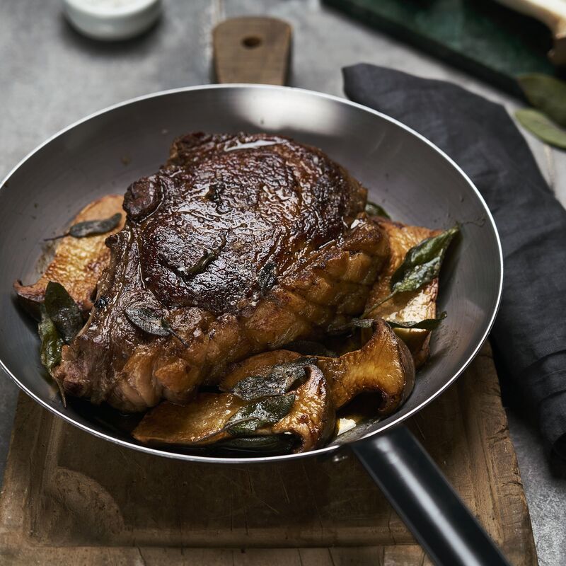 Lyonnaise Stegepande Kulstofstål 28 cm.