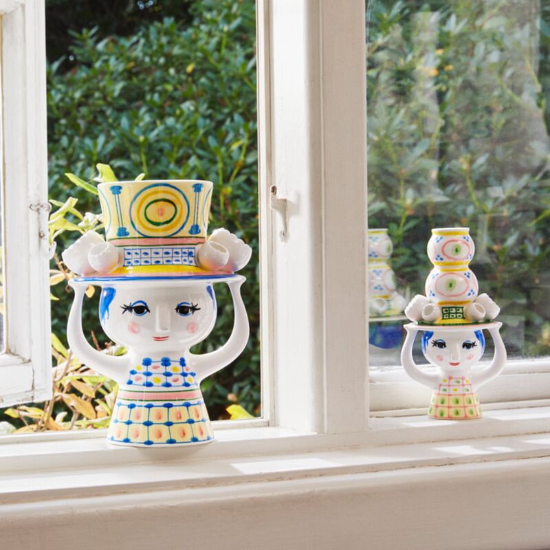 Nainen hatun kera kynttilänjalka 16 cm, vaaleanpunainen