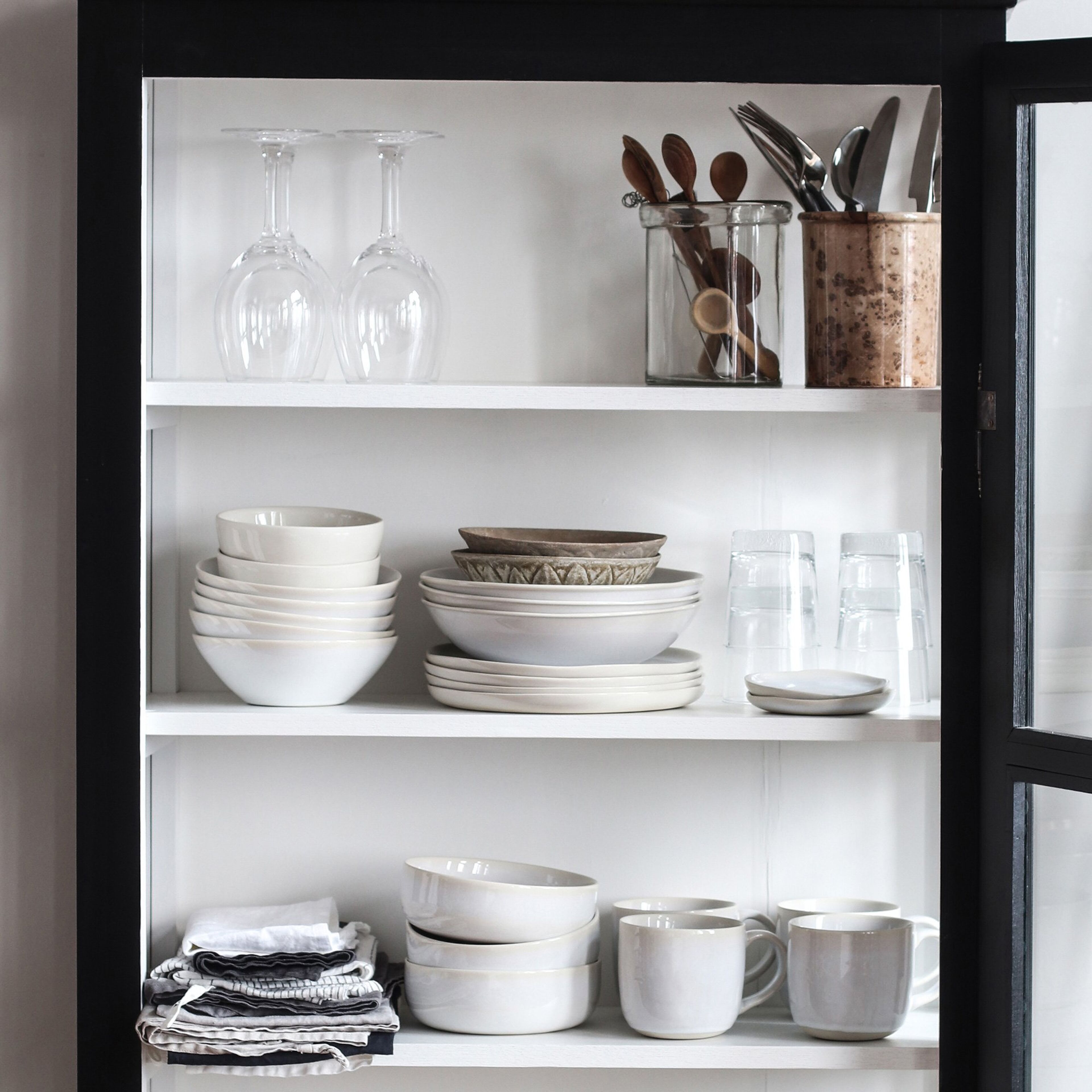 tell-me-more-vince-skaal-small-3129-51827-2