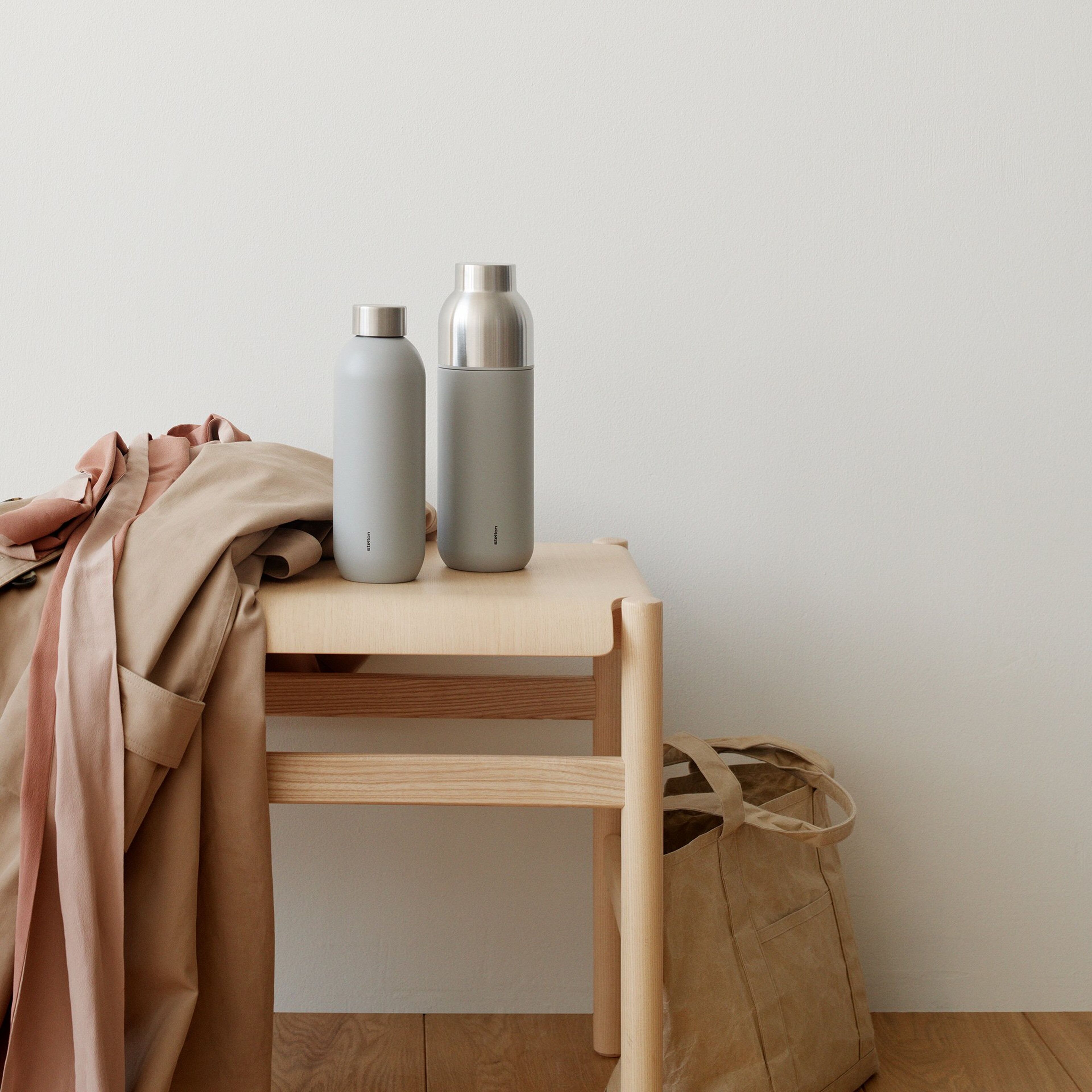 stelton-keep-warm-termoflaske-0-75-liter-lysegraa-366-1-50671-3