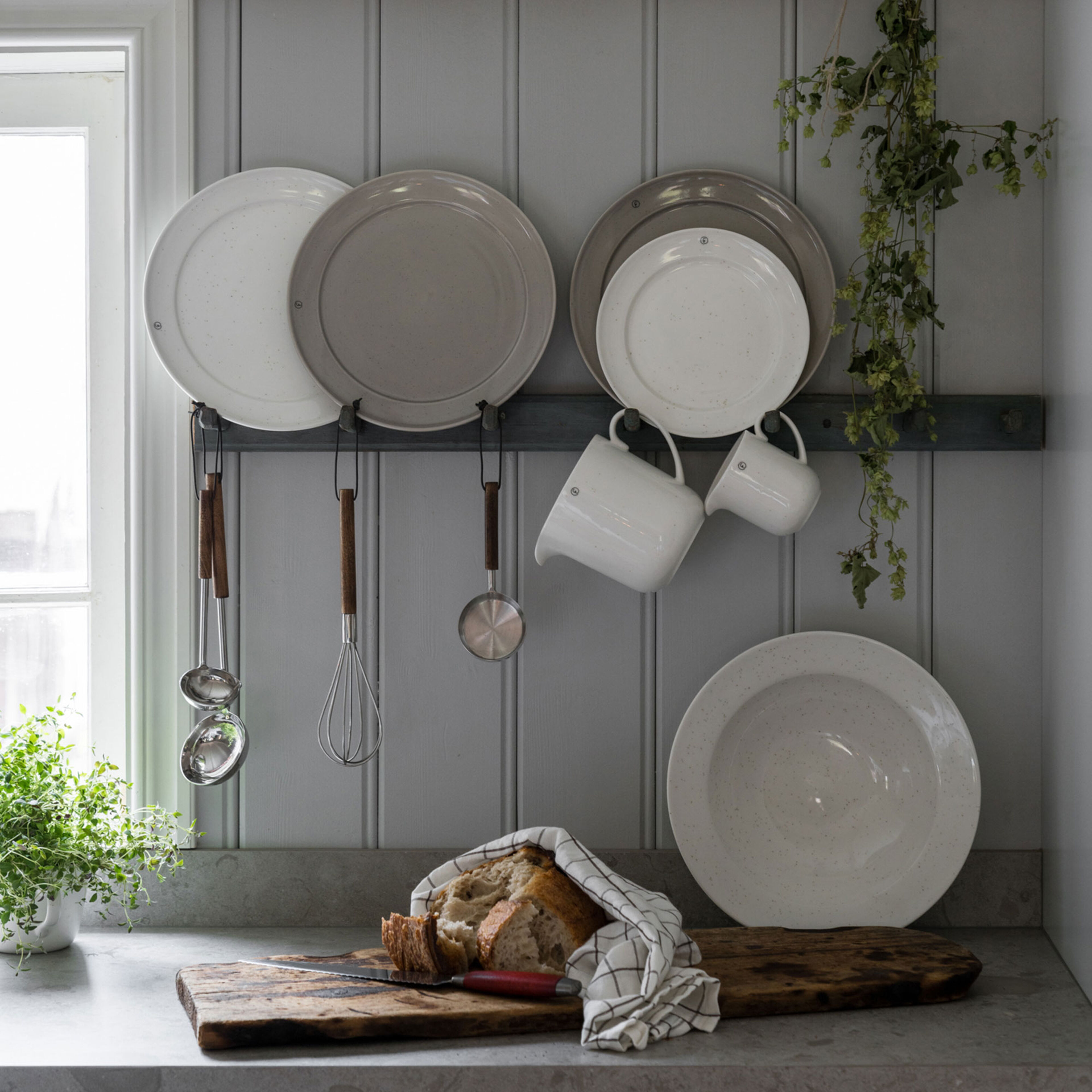 Decilitermått metall/mörkt trä