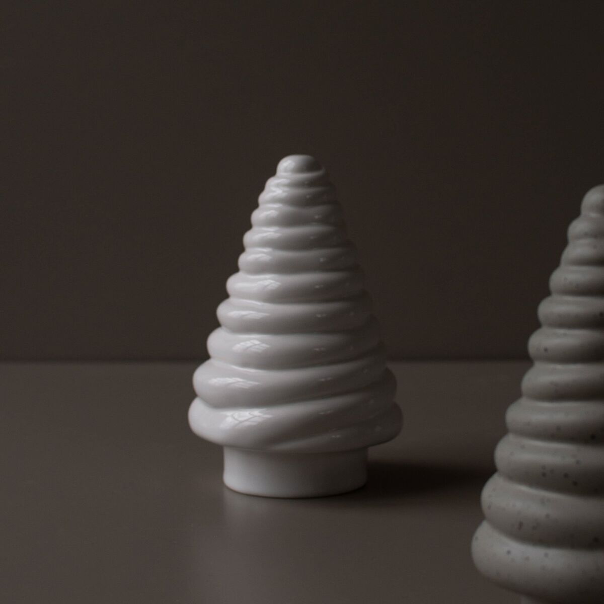 Curl Tree pyntegran, 13 cm, shiny white