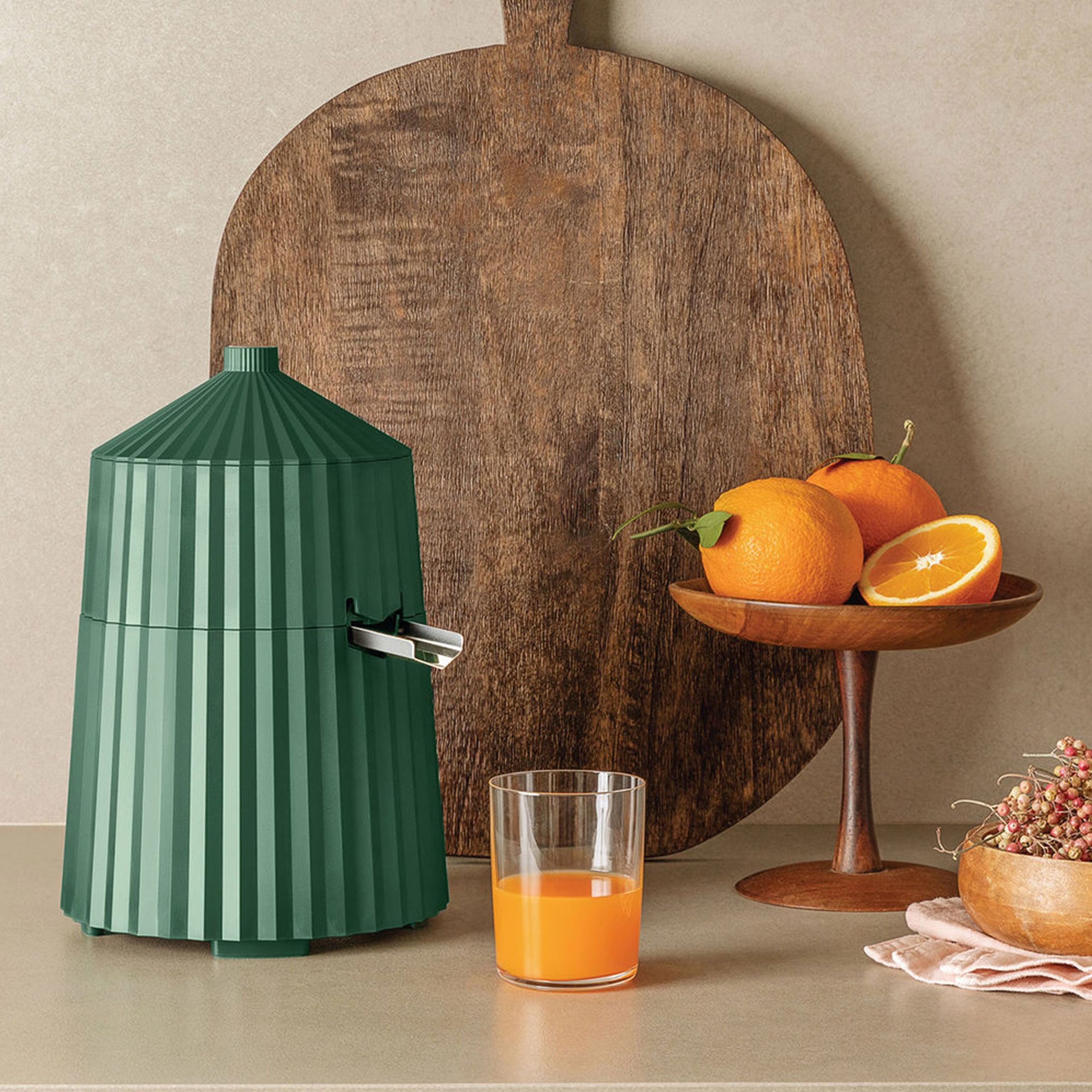 alessi-plisse-elektrisk-citruspresser-groen-mdl07-gr-66198-4
