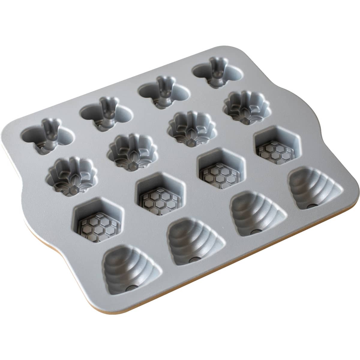 Nordic Ware Busy Bee bakform
