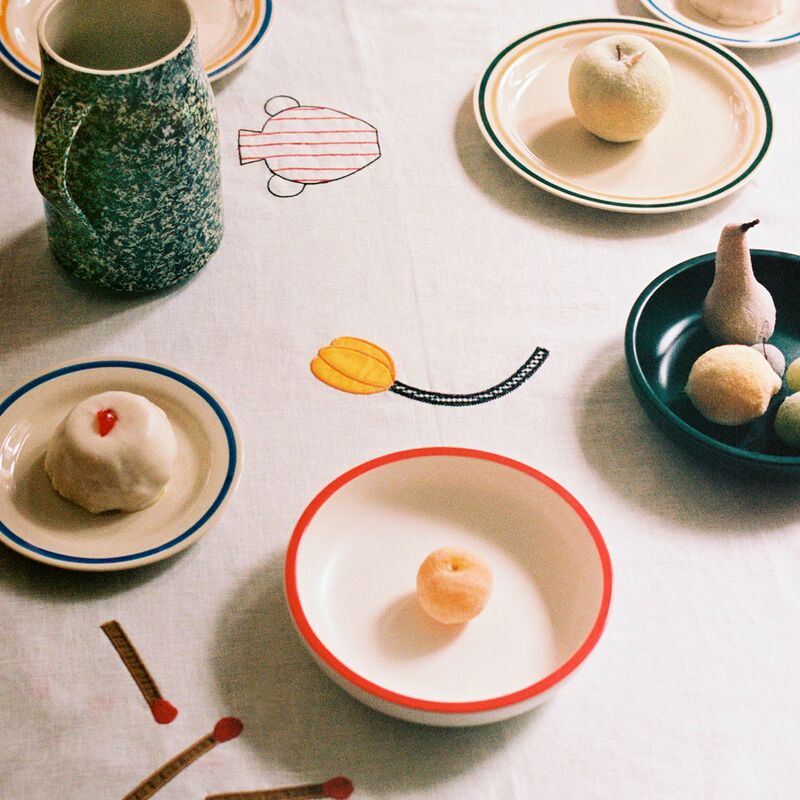 Sobremesa serveringsskål, liten, hvit/rød