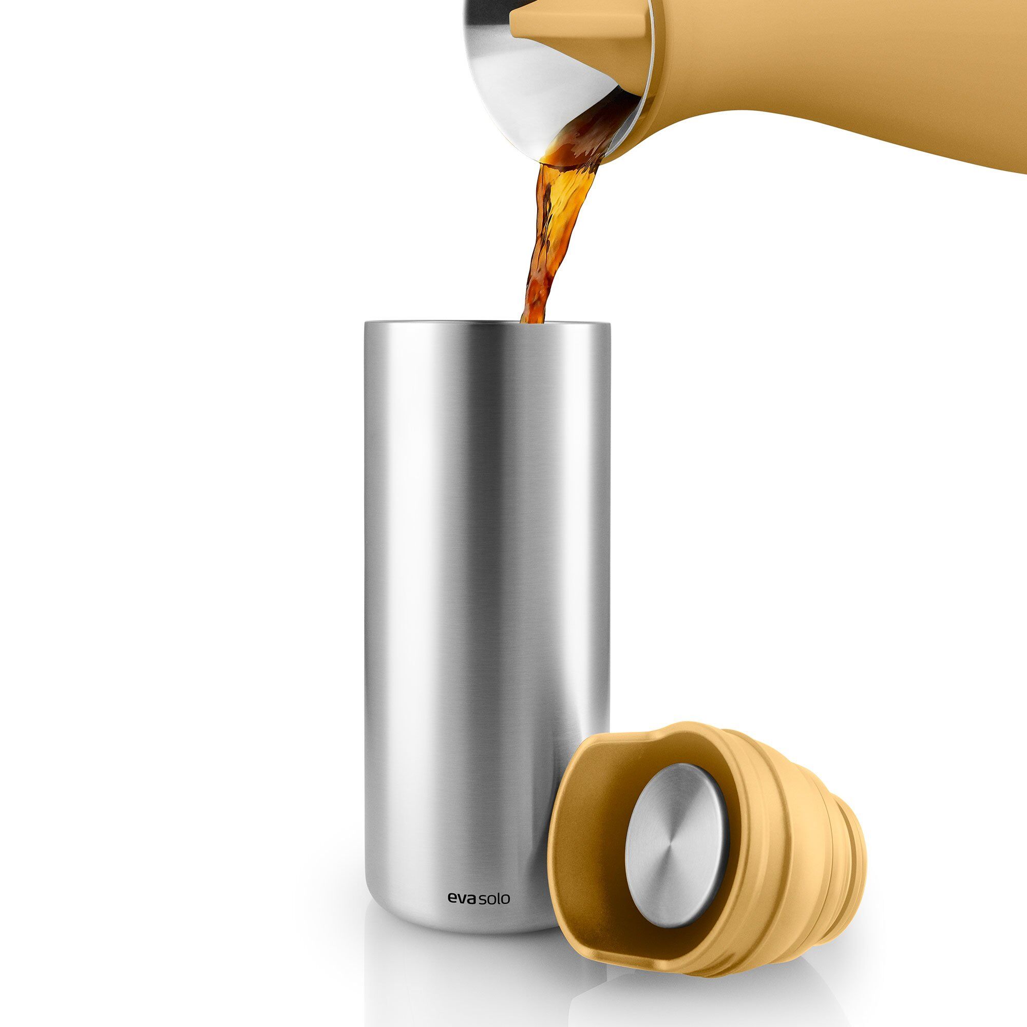 Alternativ bild 1 för Eva Solo Urban To Go Cup Recycled termosmugg, 0,35 liter, golden sand