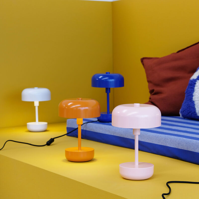 Dyberg Larsen Haipot portabel LED-bordslampa, vit