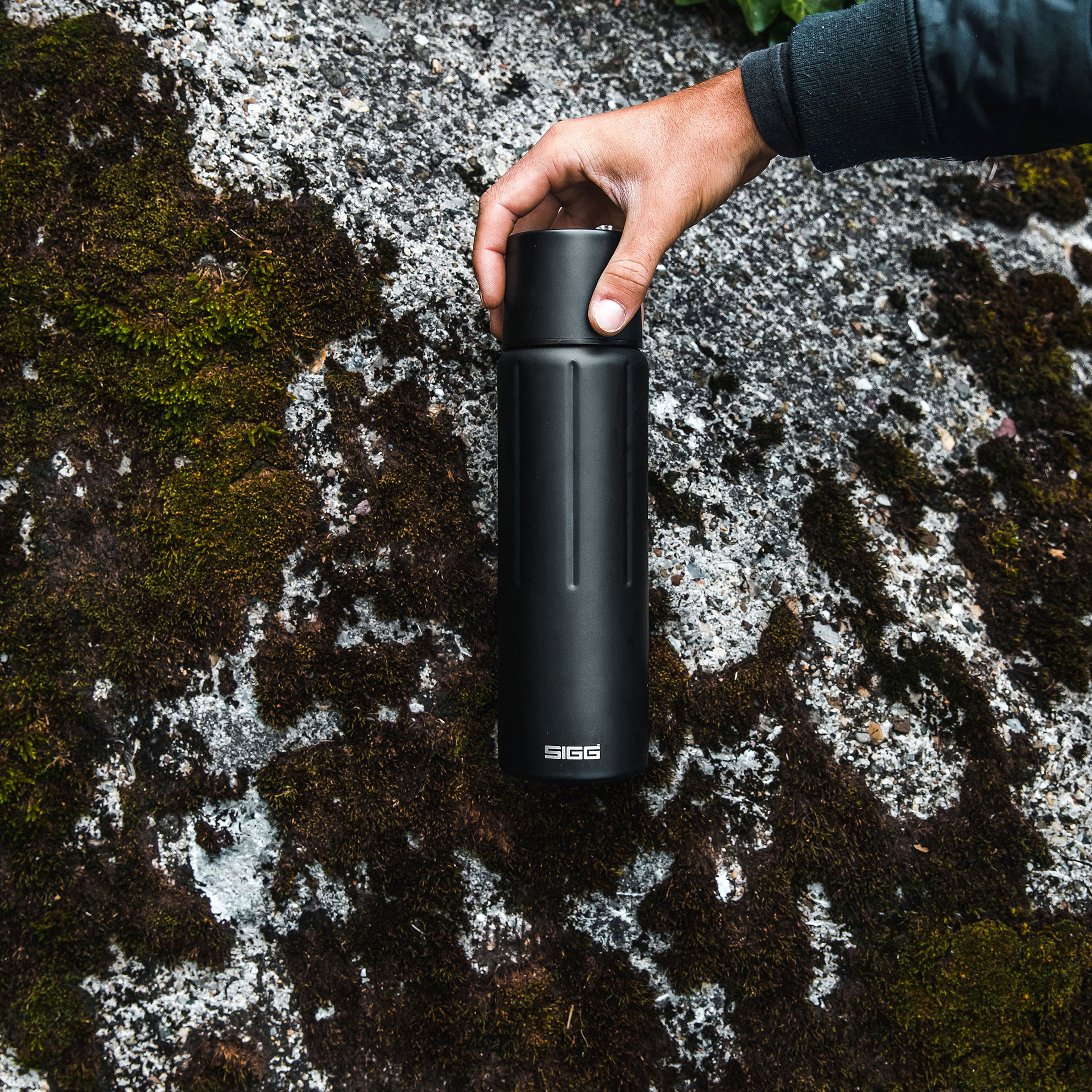 SIGG Gemstone IBT termospullo 1,1 litraa, obsidian