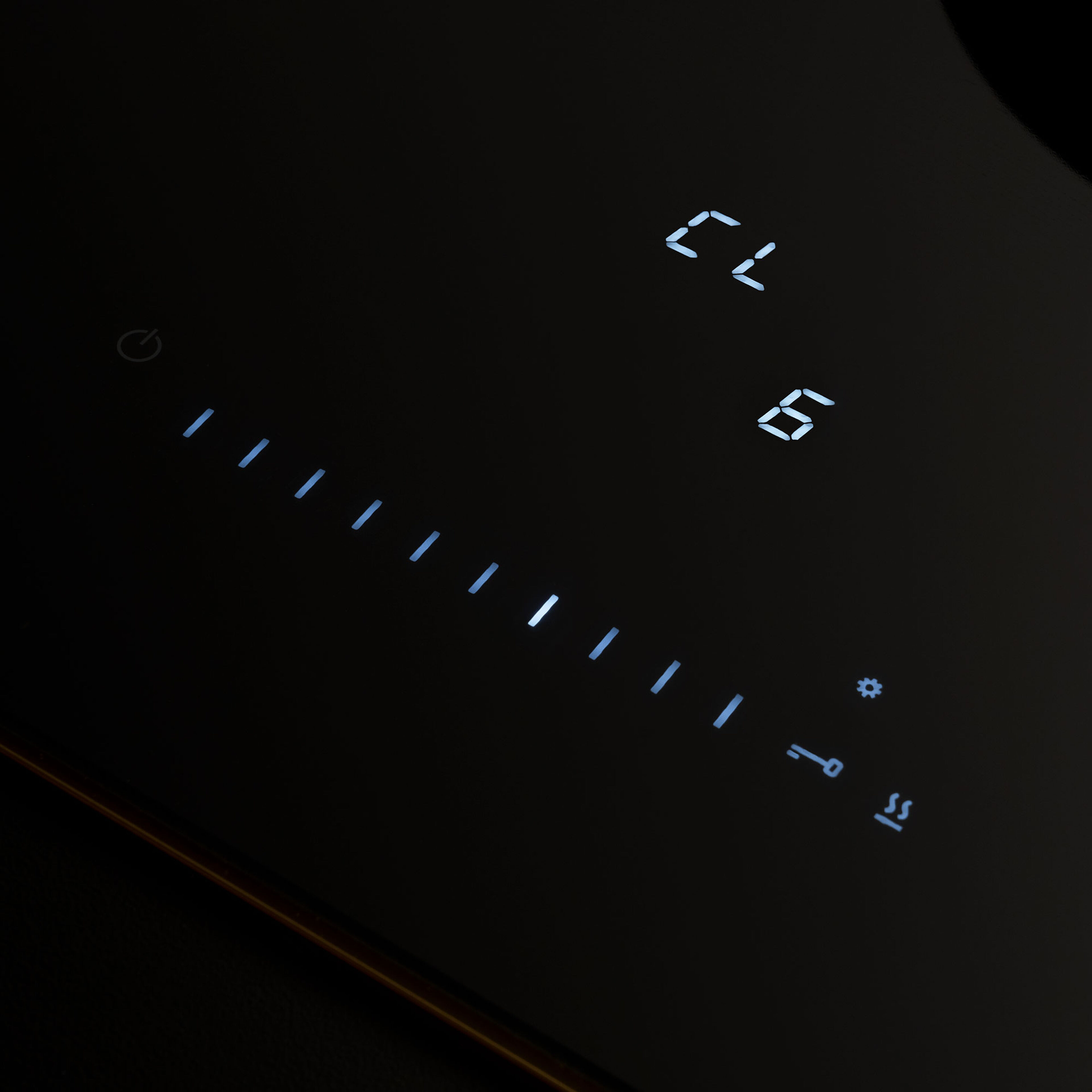 P905I1M30GP Premium induktionskogeplade 90 cm med guldramme, 5 zoner