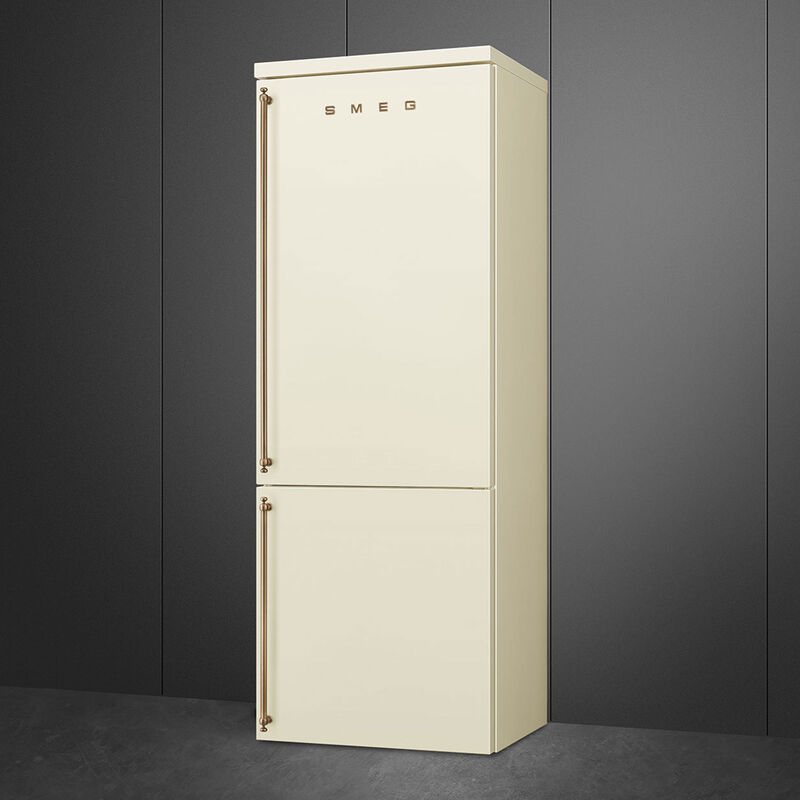 Smeg FA8005RPO6 Kombiskap høyrehengslet 70 cm, creme