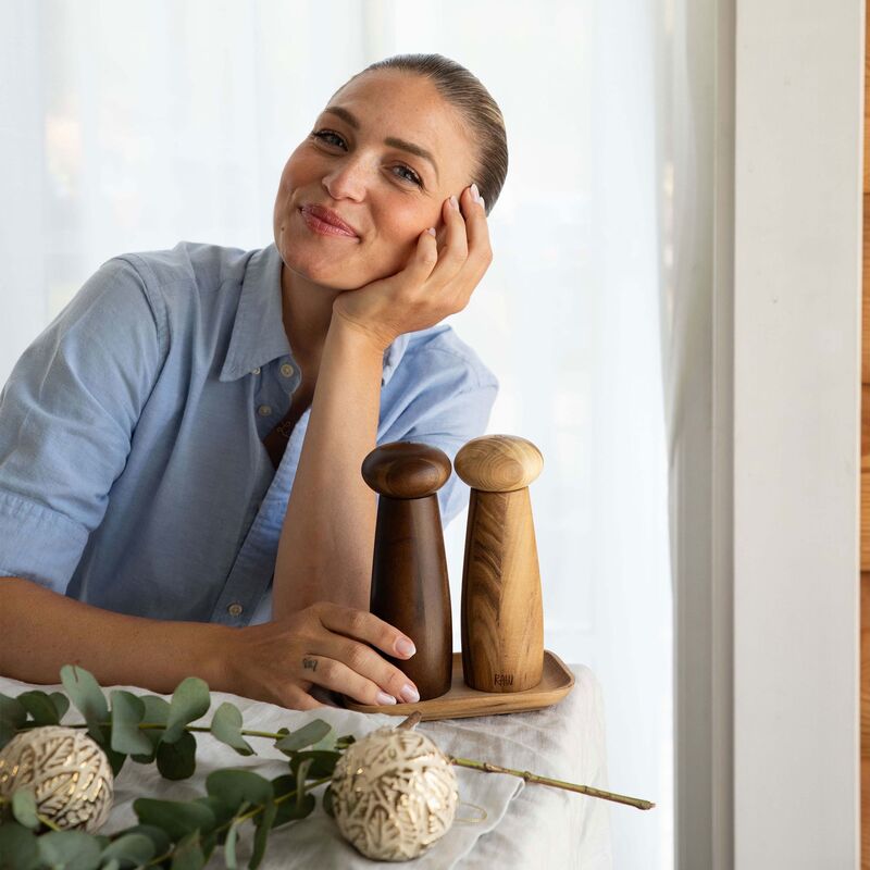 Raw kværnsæt + bakke, teak/mørkt træ