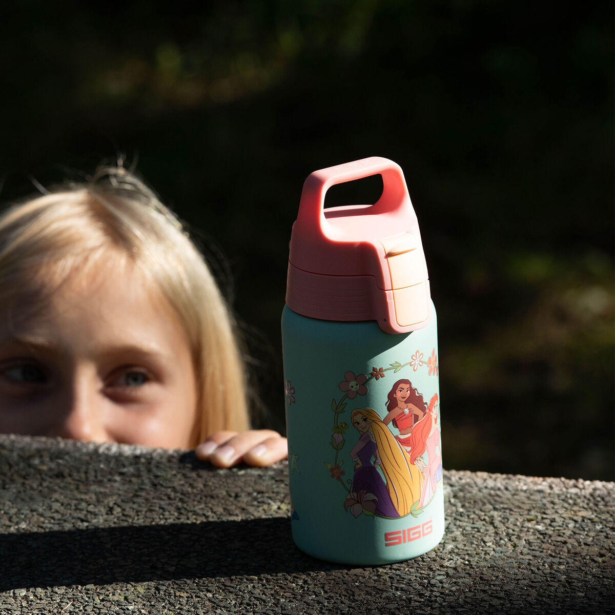 SIGG Disney Shield ONE pullo 0,5 litraa, prinsessat