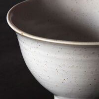 Pion skål, hvit/grå