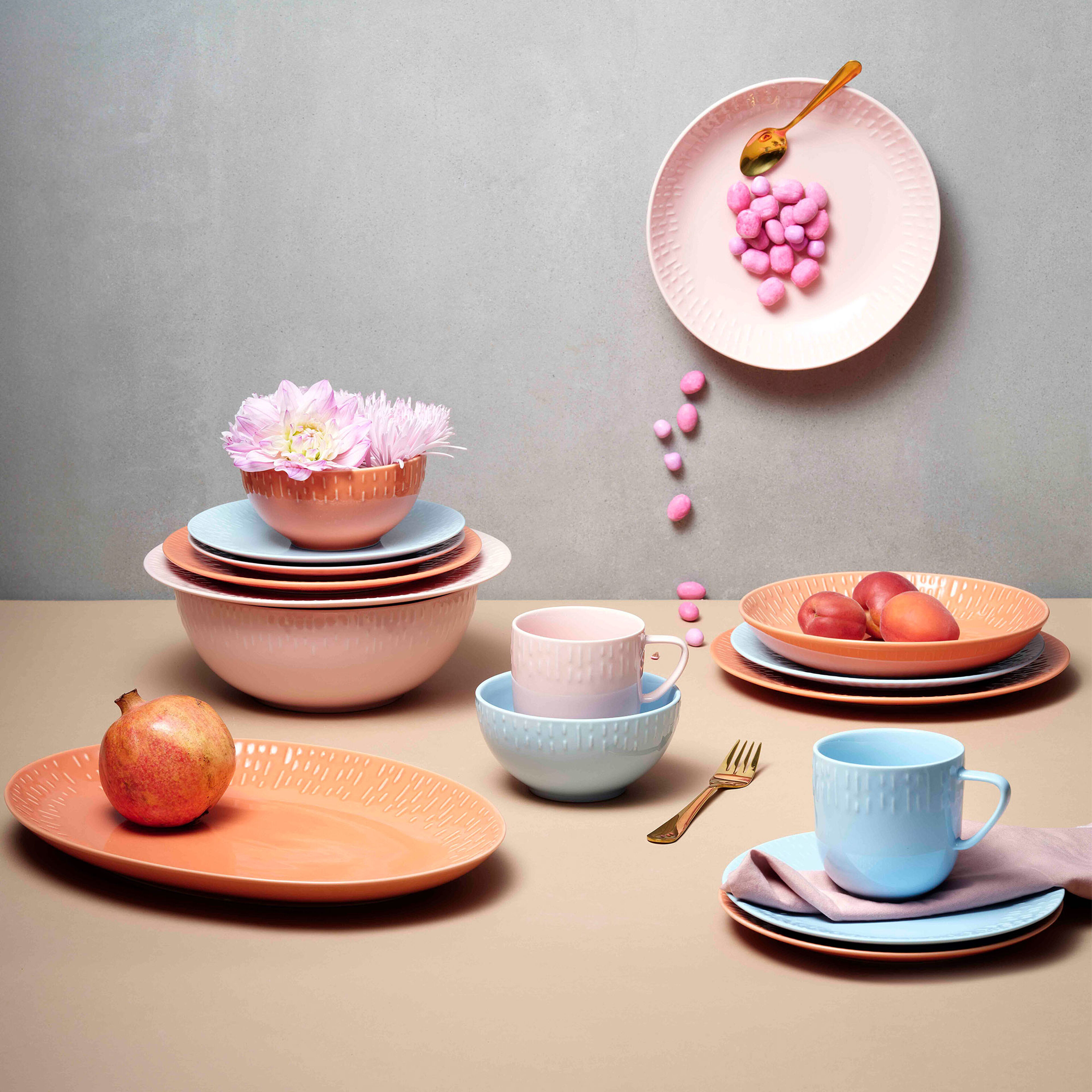 Confetti salaattikulho 23 cm, candyfloss