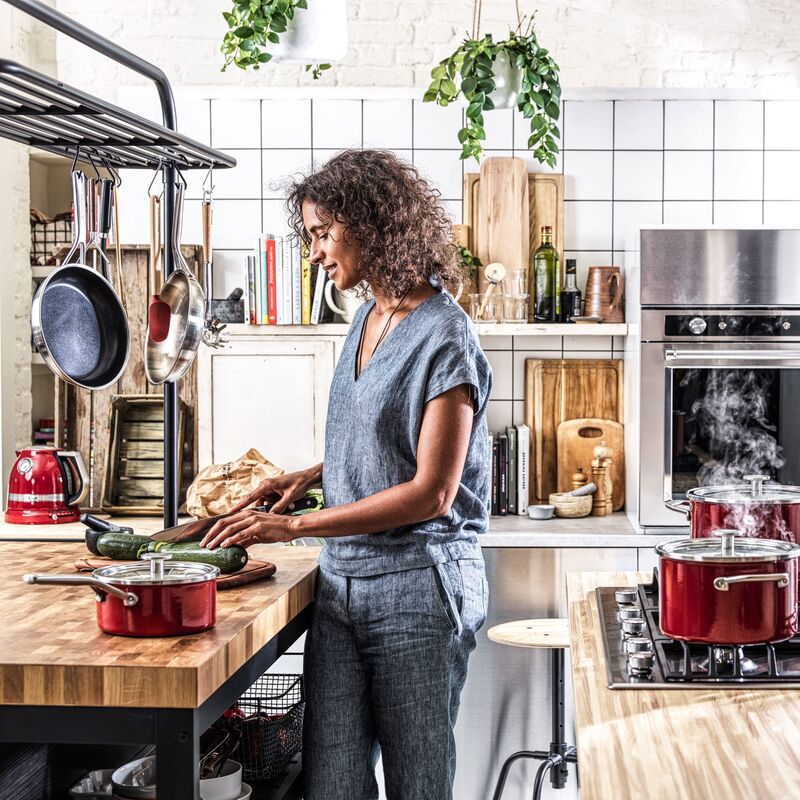 Cookware Collection -kattila, kannellinen, 18 cm, punainen