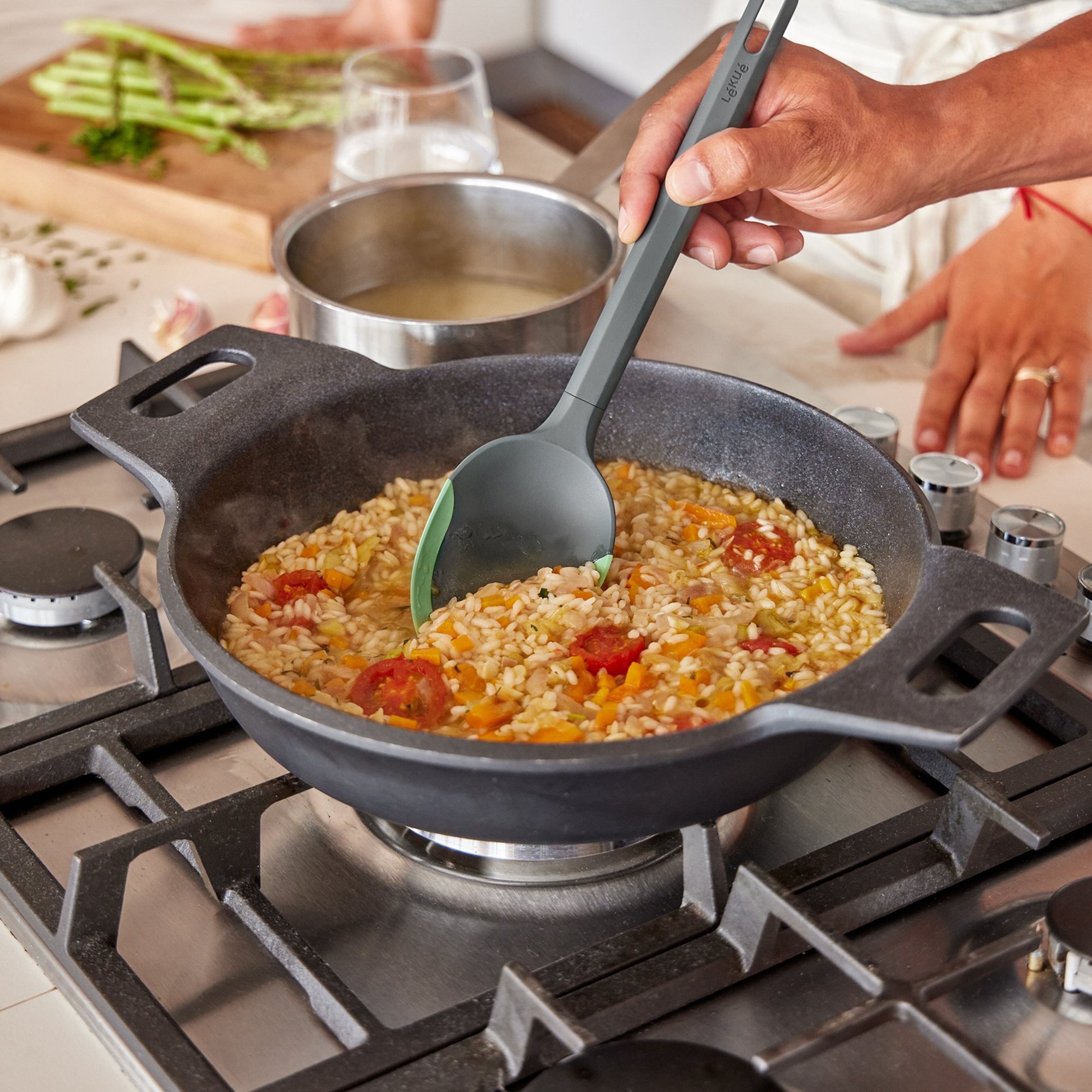 -0207012v28u220-63256-3