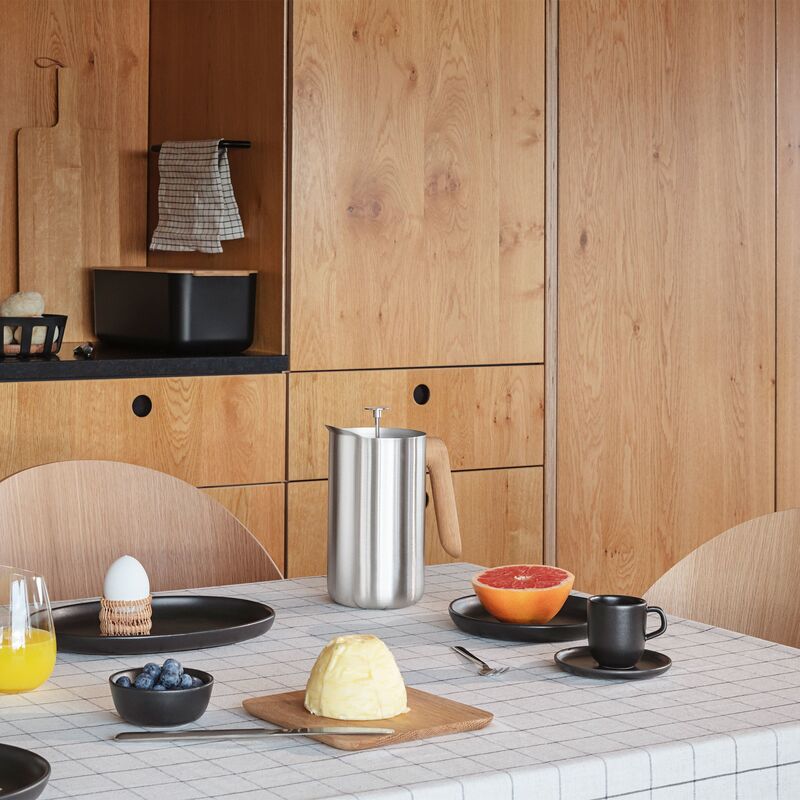 Nordic Kitchen espressokuppi lautasella