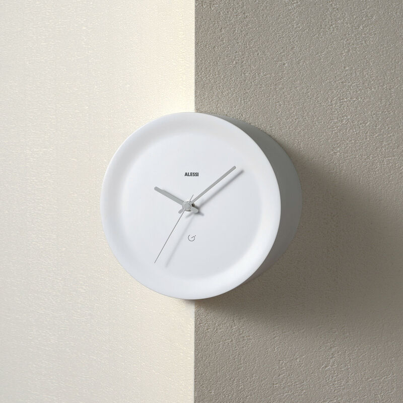 Ora Out Hjørneveggklokke innover Hvit