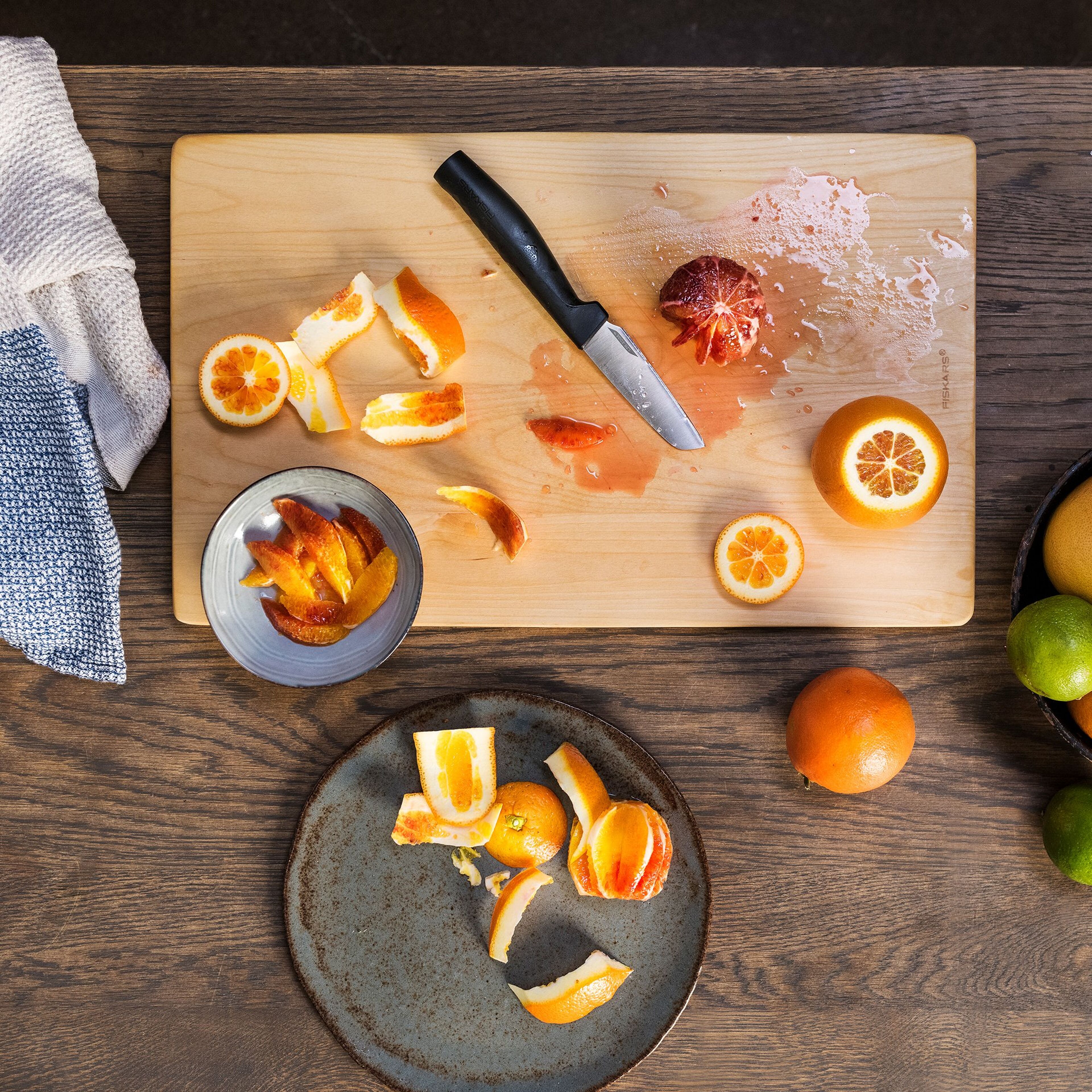 fiskars-hard-edge-urtekniv-9-cm-1051777-53437-3