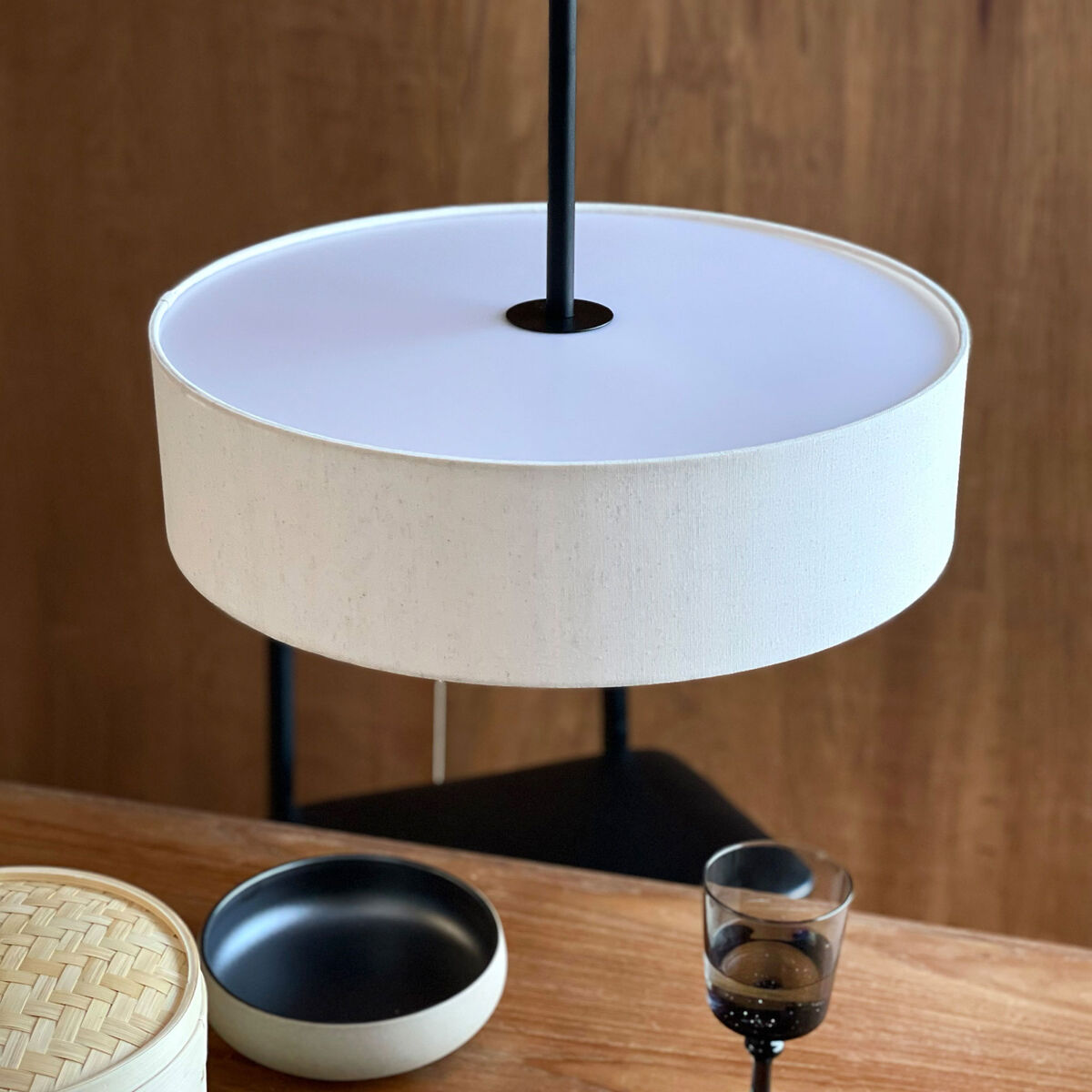 Calix-riippuvalaisin, matala