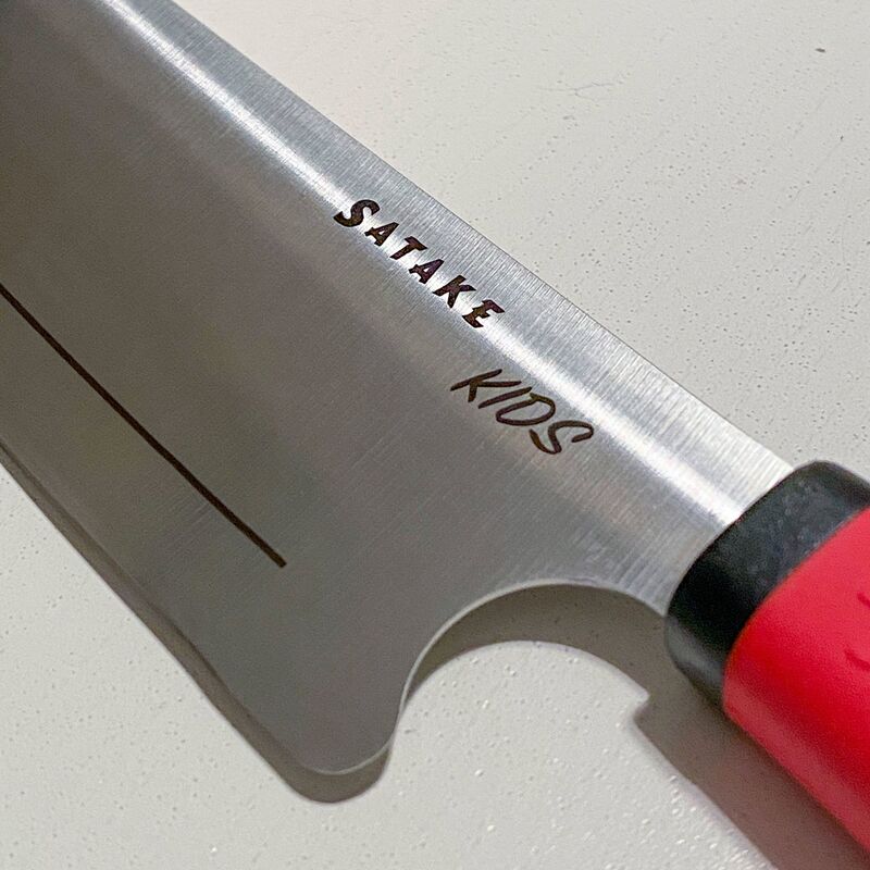 Barnkniv och skärsäker handske