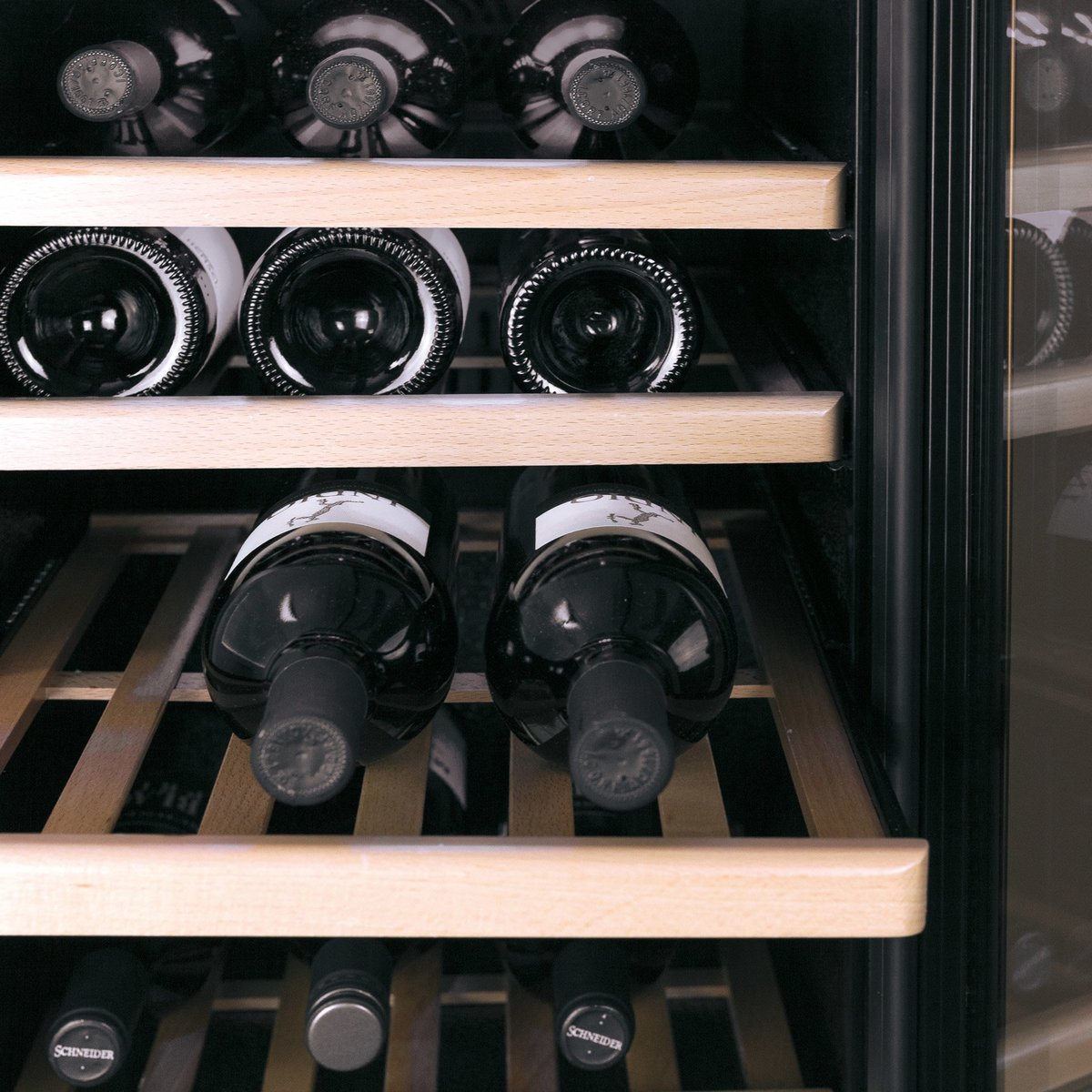 WineComfort 380 Smart -viinijääkaappi