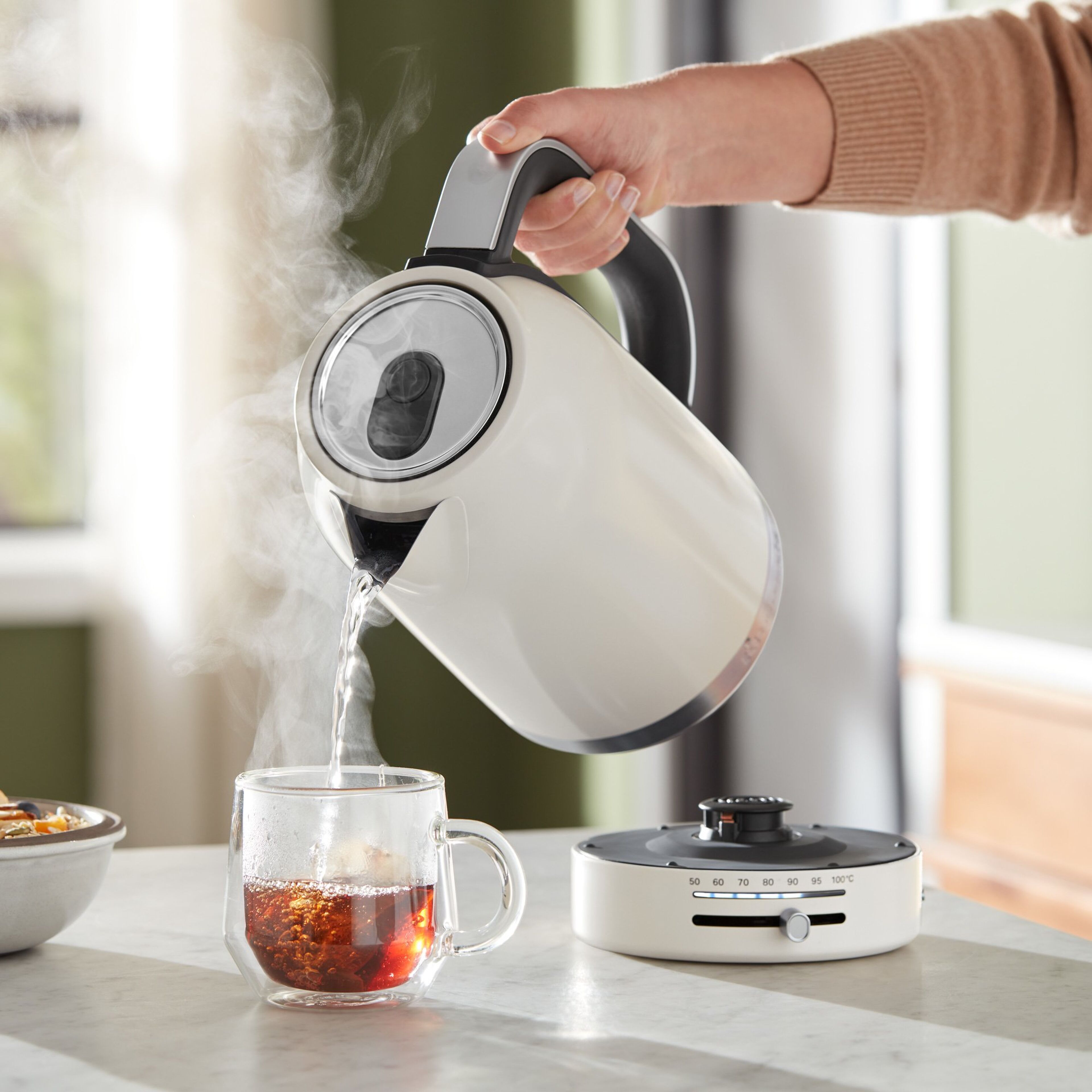 kitchenaid-5kek1701-elkedel-1-7-liter-porcelaen-5kek1701epl-65494-9