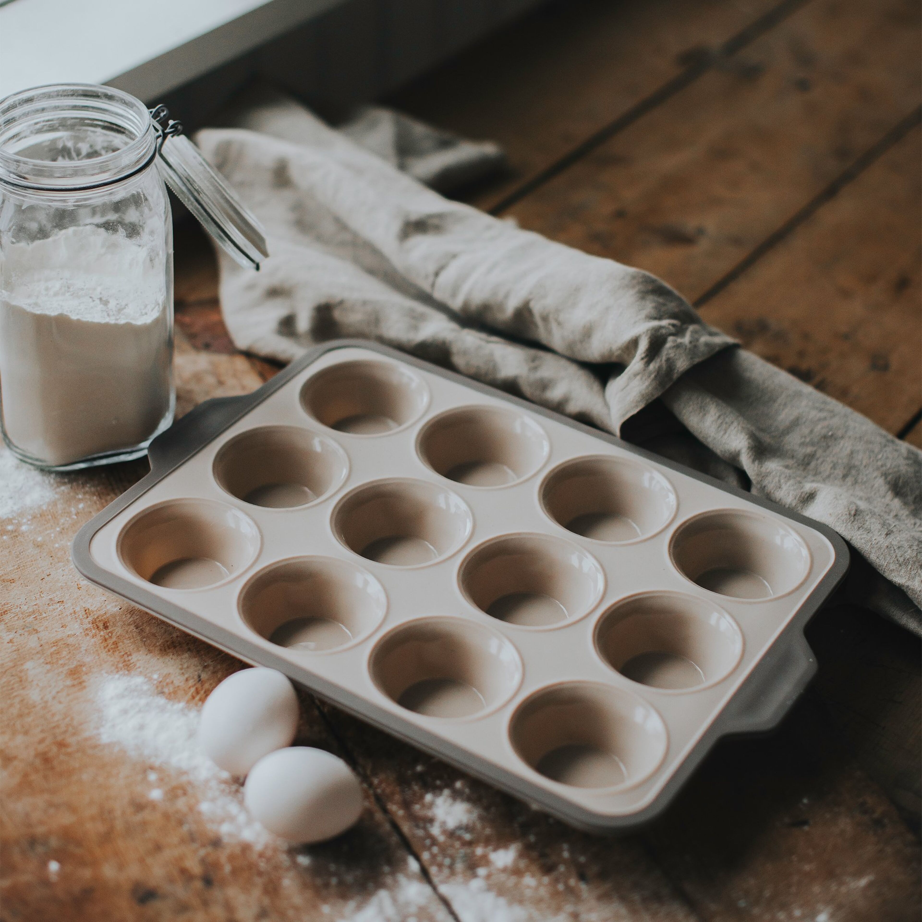 dorre-cookie-muffinsform-silikone-rustfrit-staal-12-stk-5-8934-61368-2