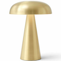 Como Bærbar Lampe, brass